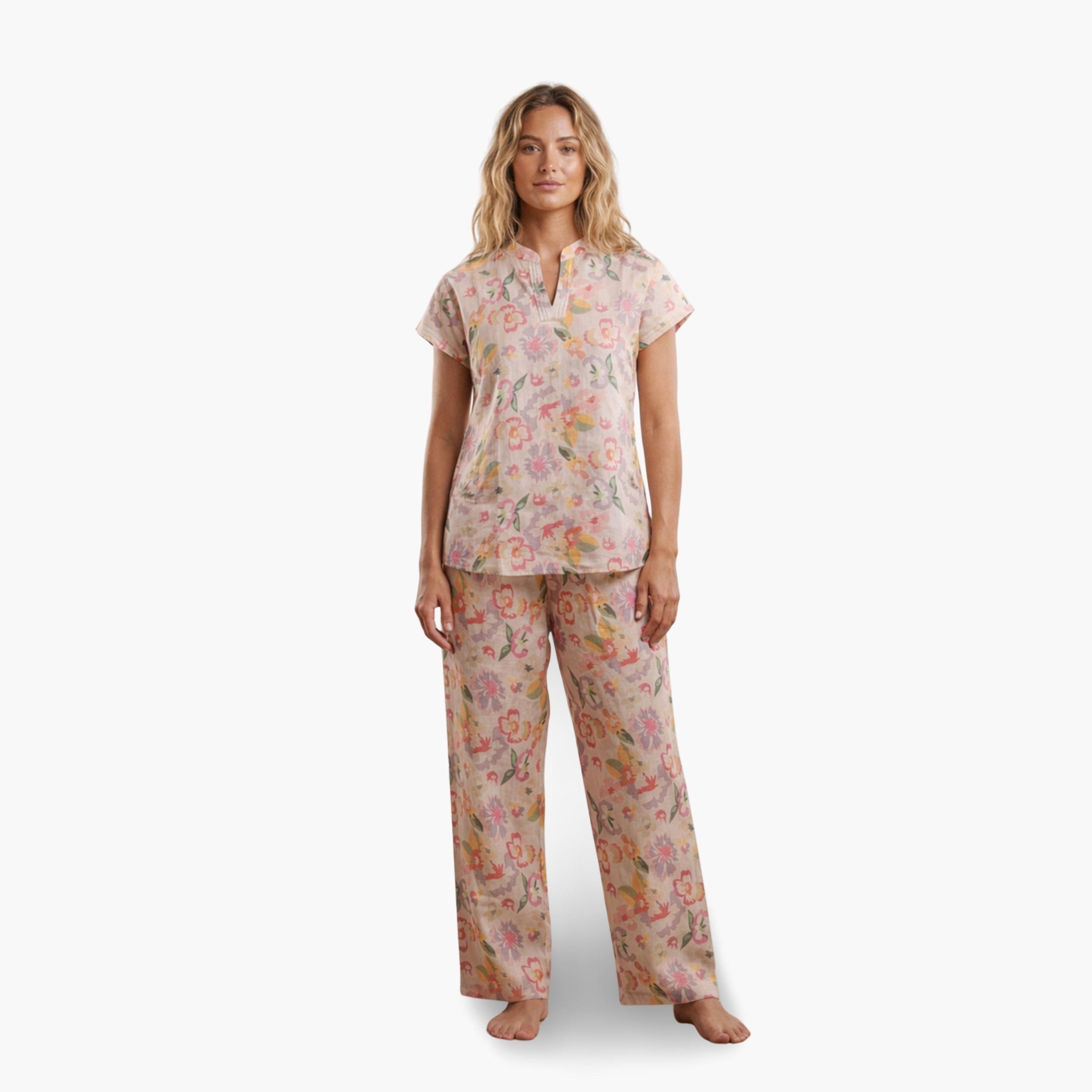 طقم من بيجاما وبلوزة قطن بطبعة زهور-women-clothing-nightwear-pyjamas-longsets-image-1