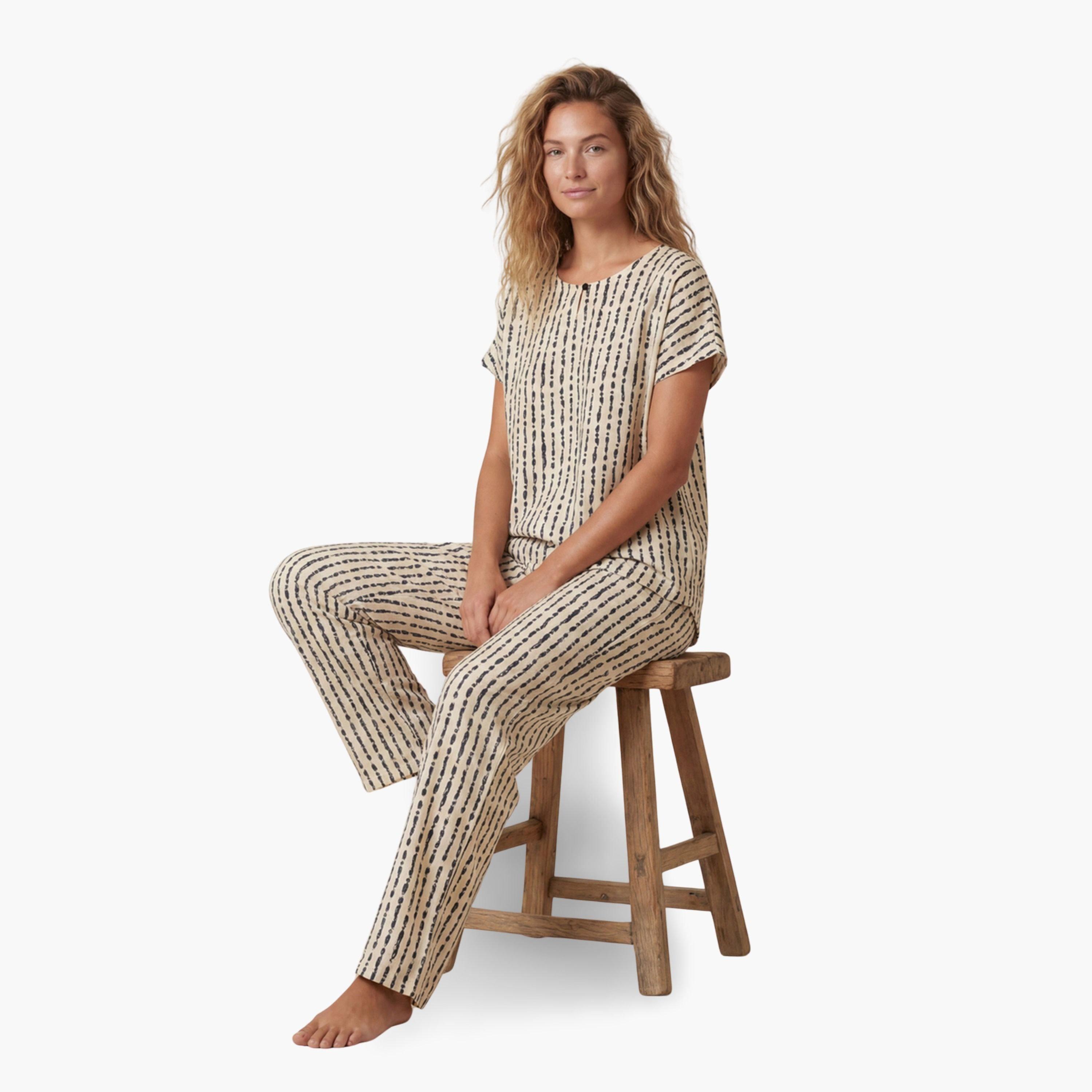 طقم من بيجاما وبلوزة قطن بطبعة مخططة-women-clothing-nightwear-pyjamas-longsets-image-2