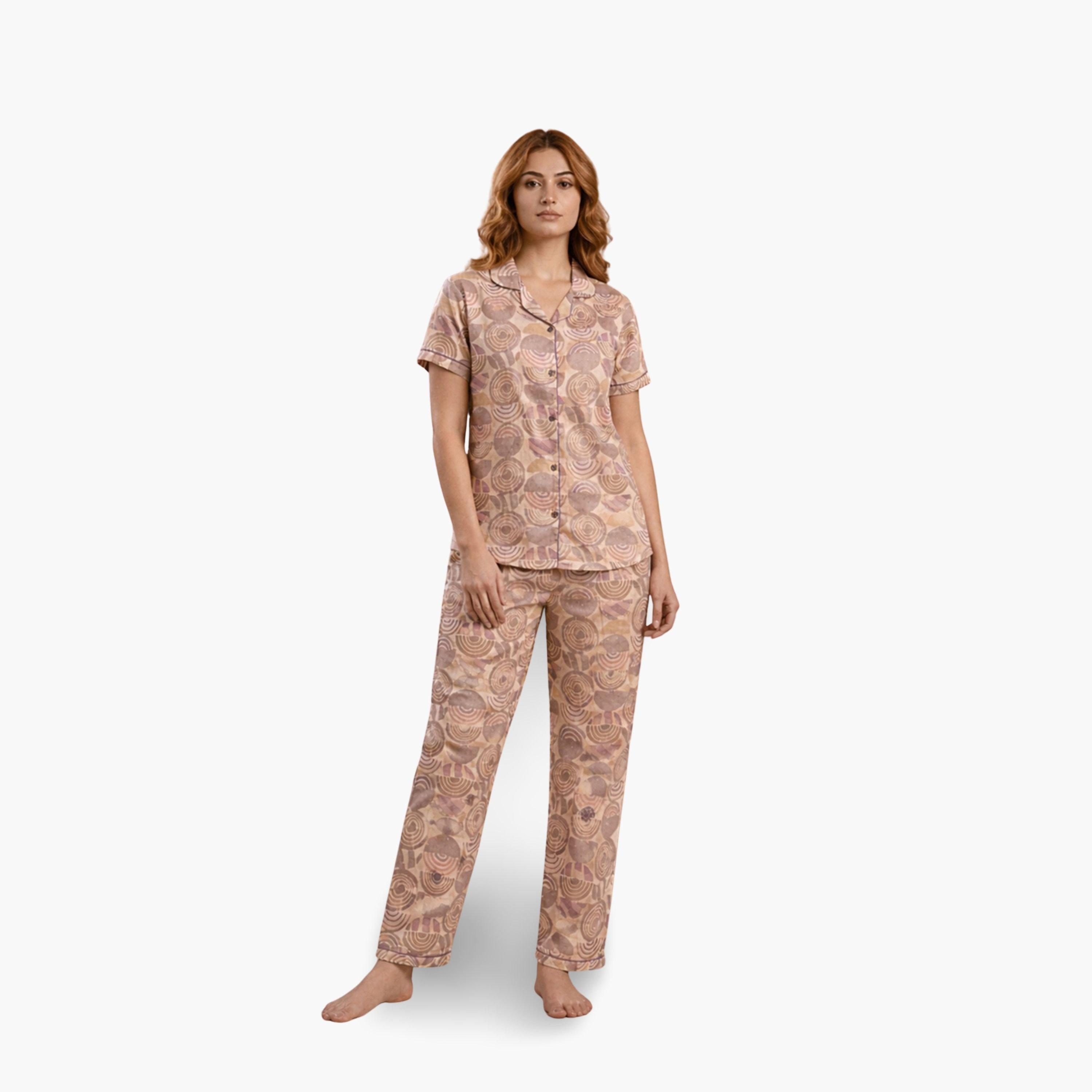 طقم بيجاما من بنطال وقميص قطن بطبعة هندسية-women-clothing-nightwear-pyjamas-longsets-image-1