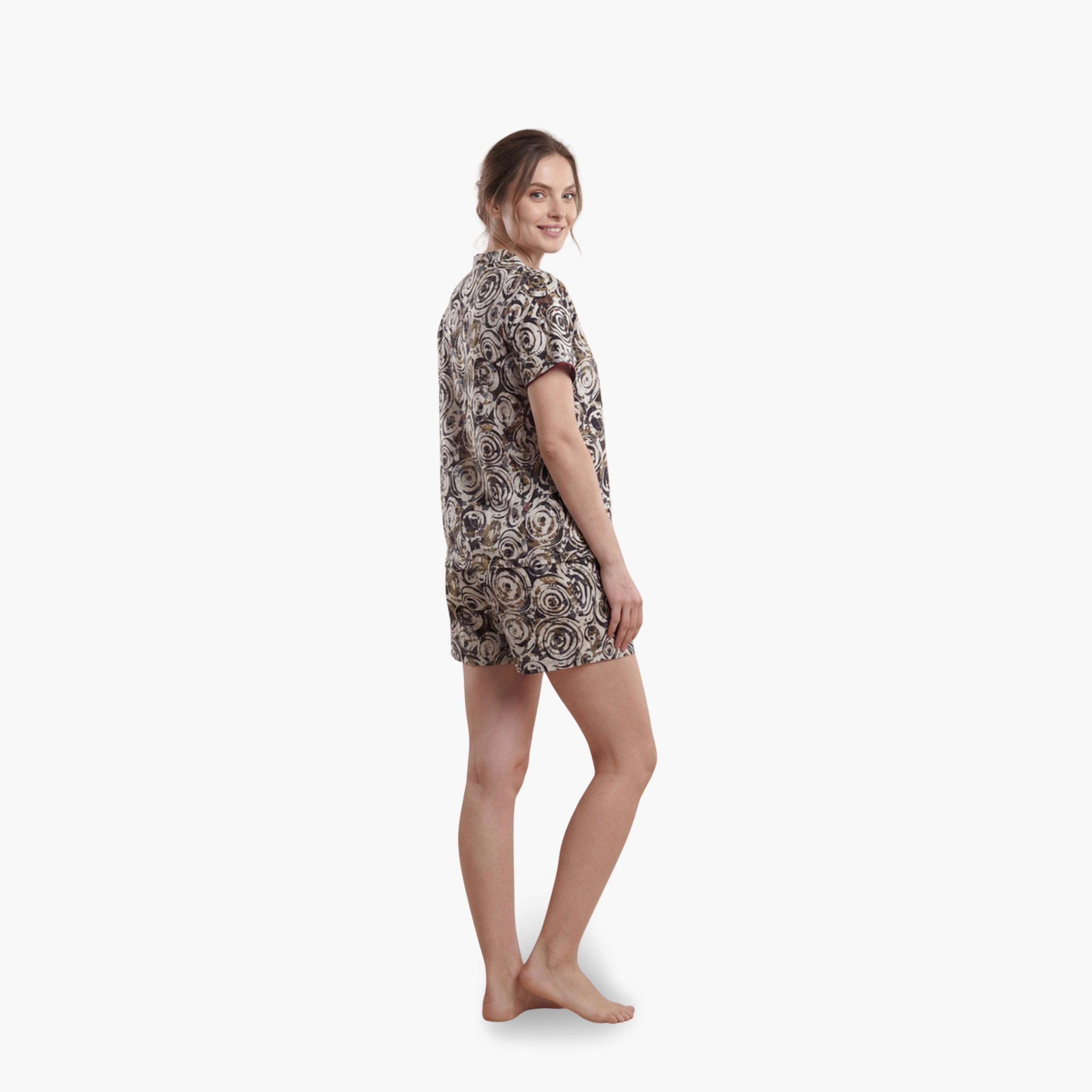 طقم من شورت وقميص قطن بطبعة كاملة-women-clothing-nightwear-pyjamas-shortsets-image-4