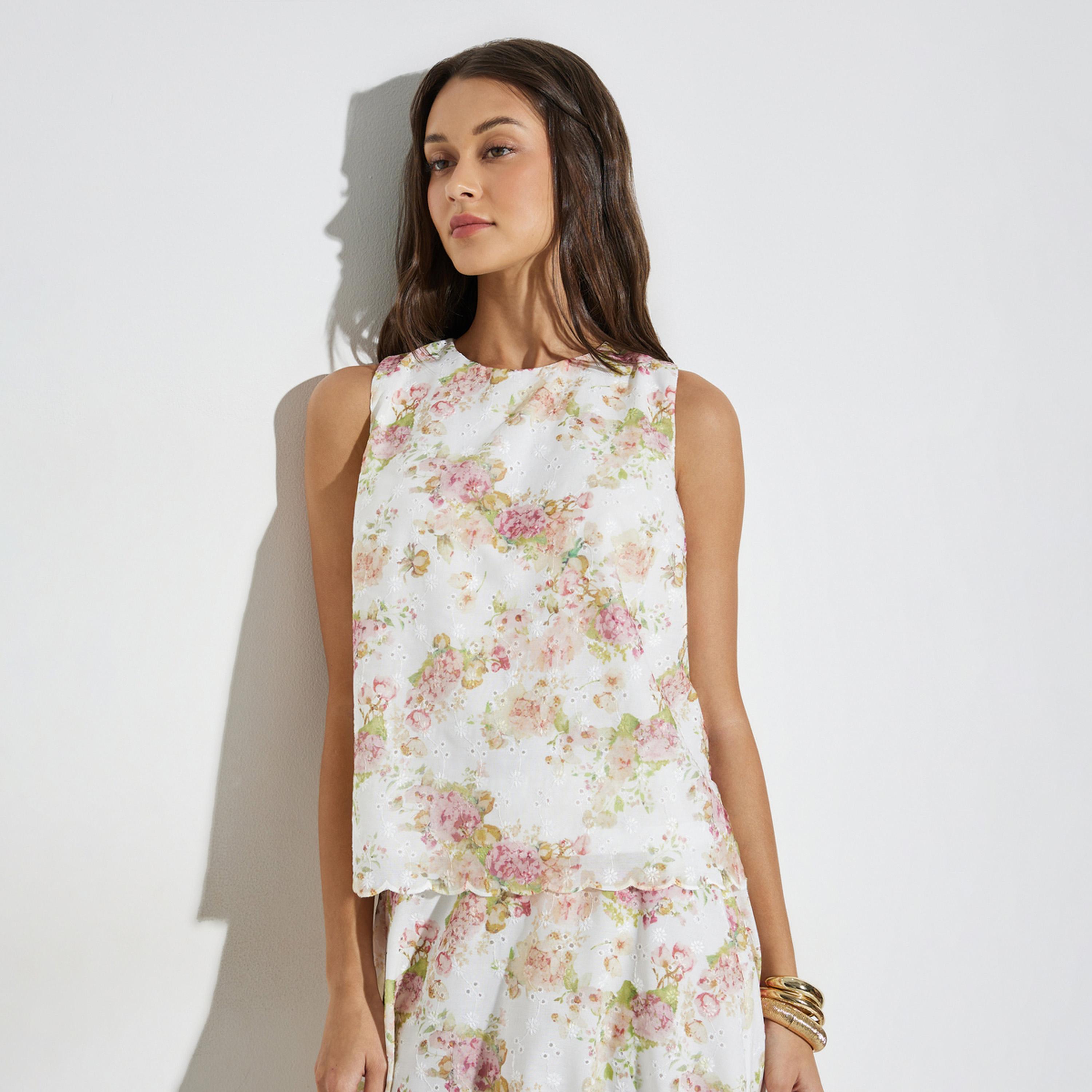 Styli Floral Print Scallop Hem Sleeveless Top-women-clothing-shirtsandblouses-blouses-image-1