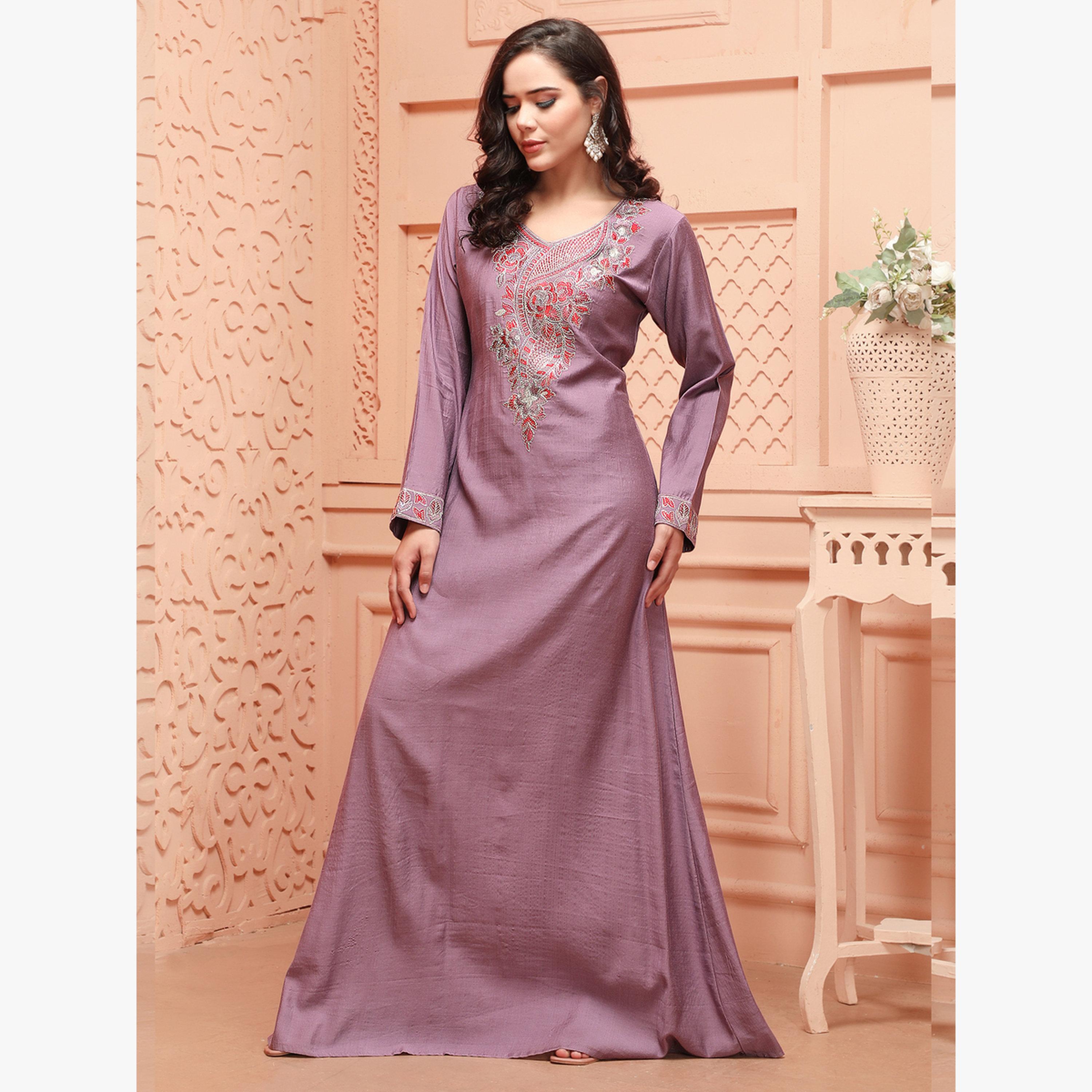 جلابية طويلة بتطريز يدوي-women-arabicclothing-jalabiyas-image-3