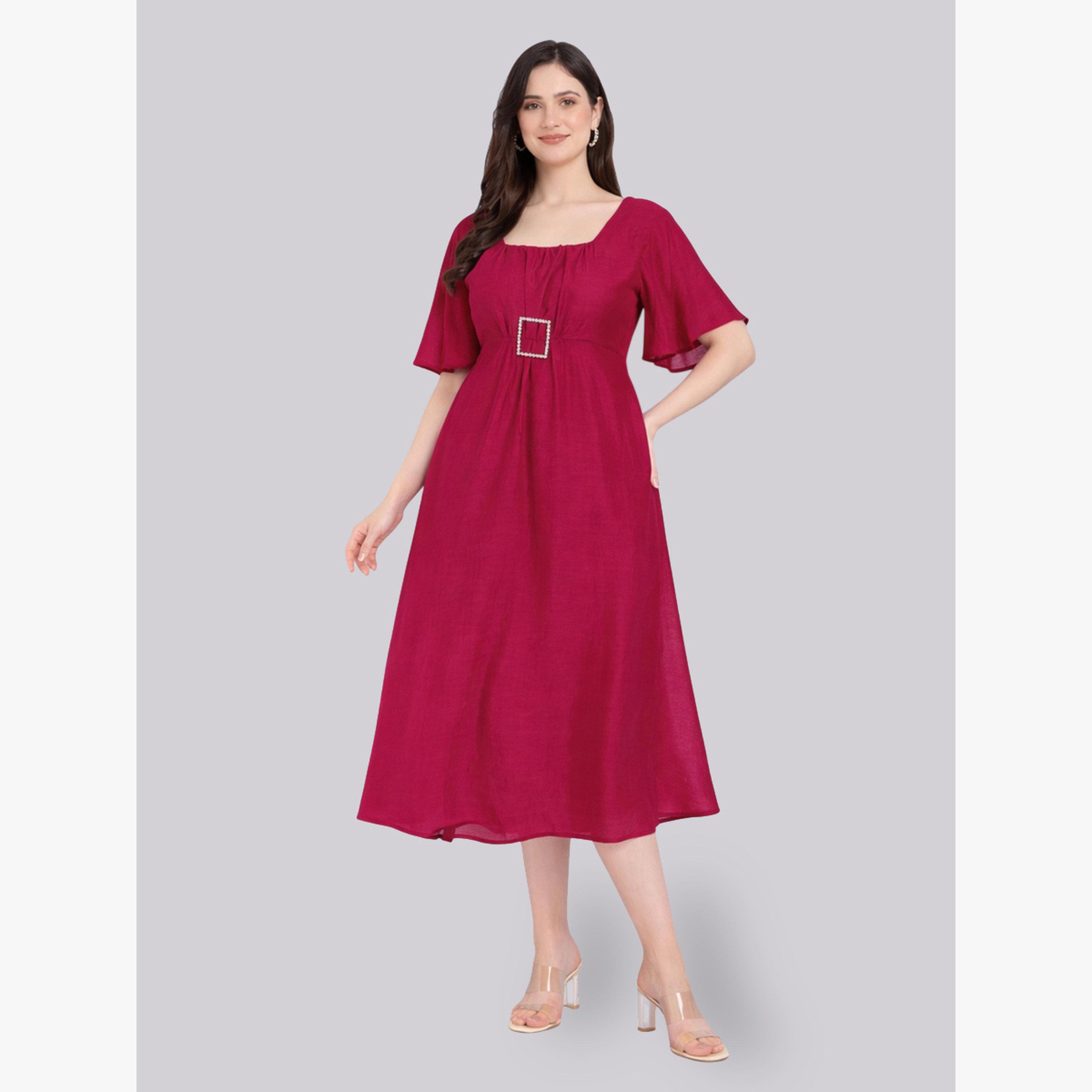 HOUSE OF RAELI X Styli Dark Pink Square Neck Midi Dress with Buckle Detail-women-clothing-dresses-image-1