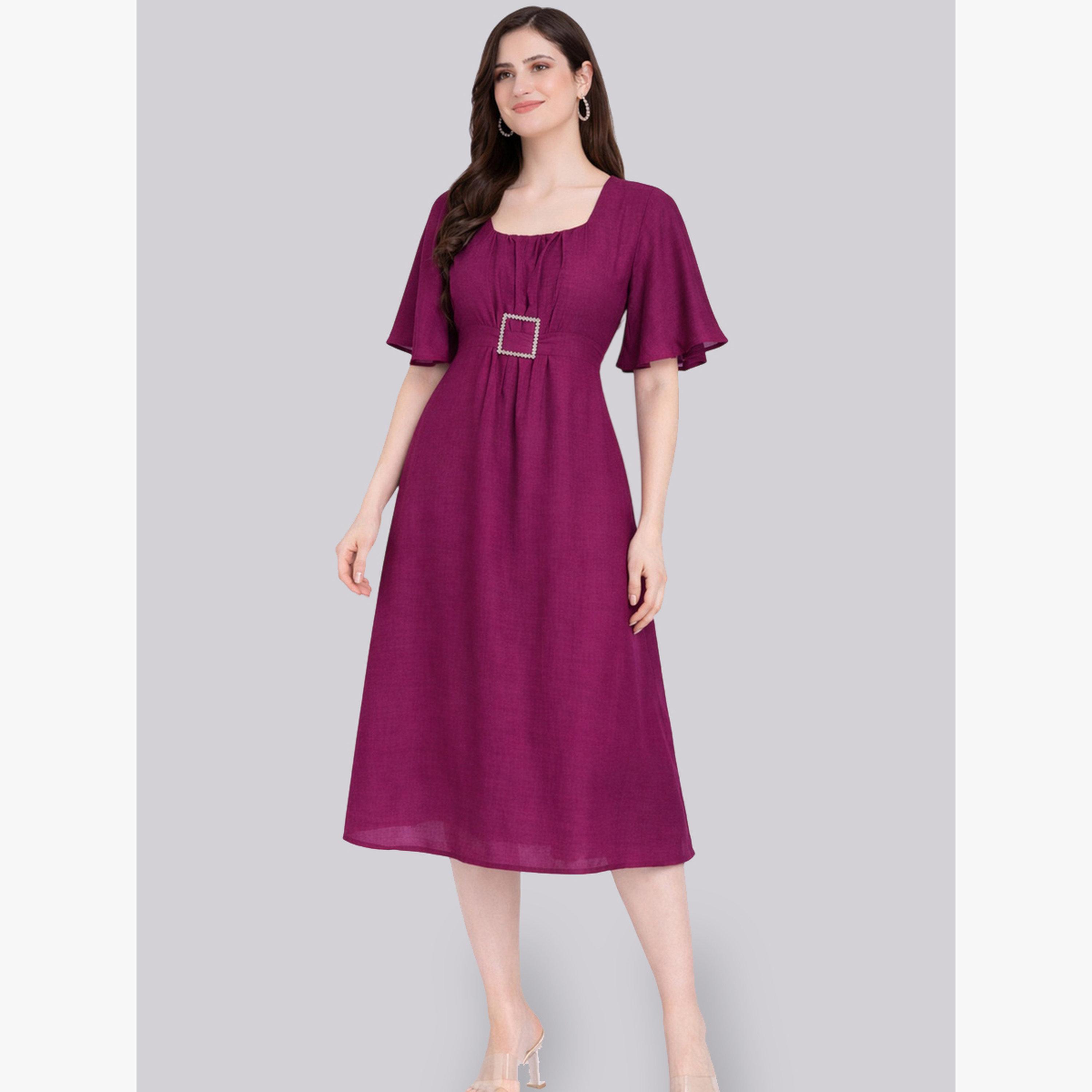 فستان ميدي بياقة مربعة ومزين بإبزيم-women-clothing-dresses-image-2