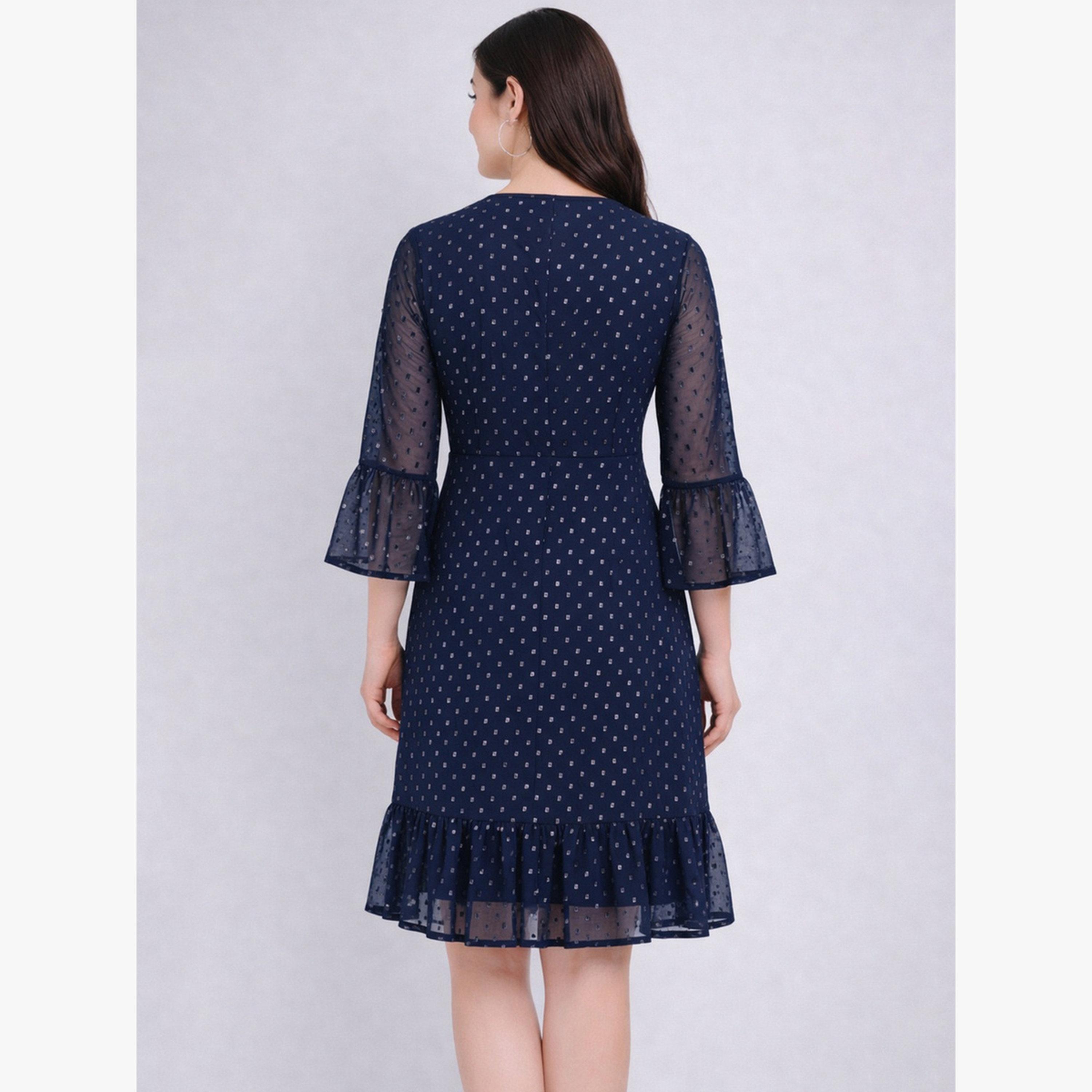 فستان بطول الركبة بخيوط دوبي وتفاصيل لوريكس-women-clothing-dresses-image-4