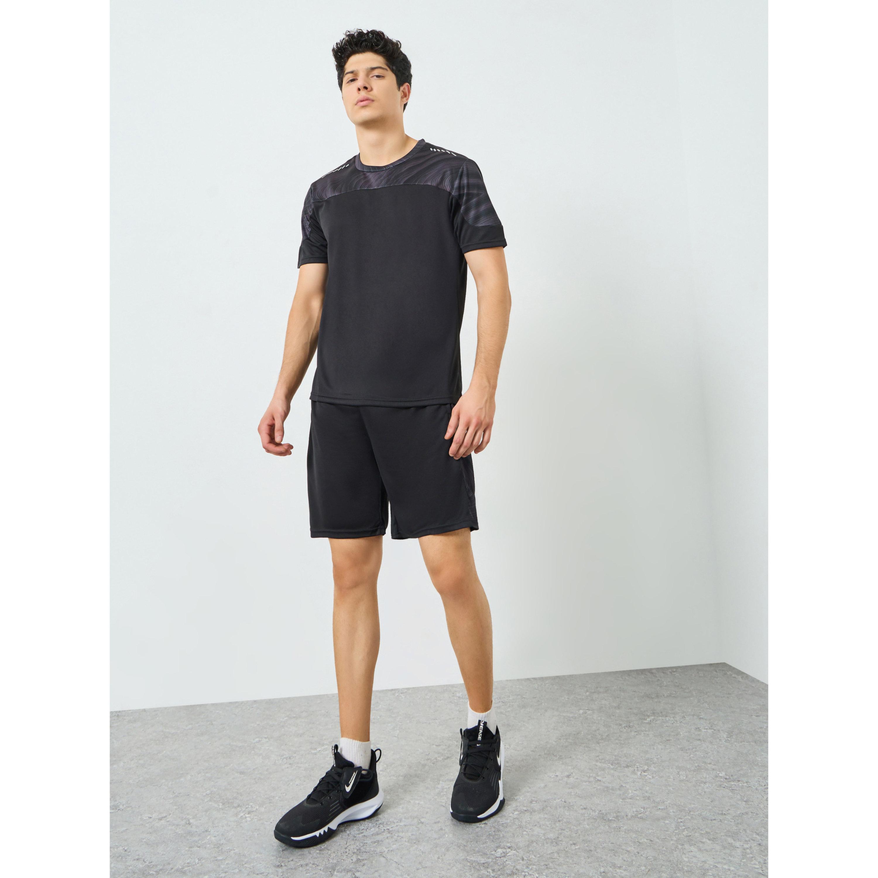 ستايلي - بدلة رياضية قصيرة للرجال-men-clothing-sportswearandactivewear-tracksuits-image-2