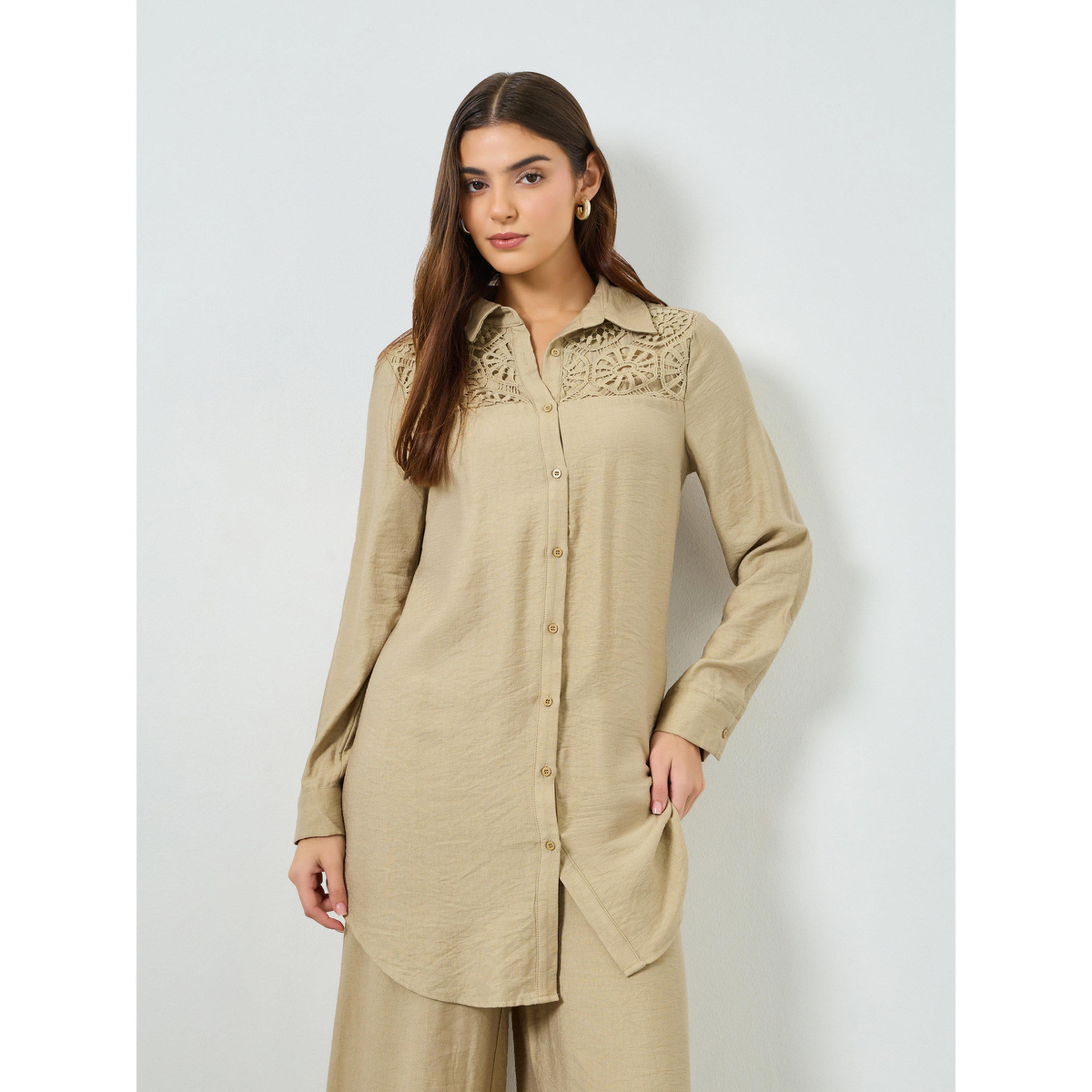 طقم منسق من بنطال وبلوزة طويلة بتفاصيل دانتيل-women-clothing-coordsets-image-3