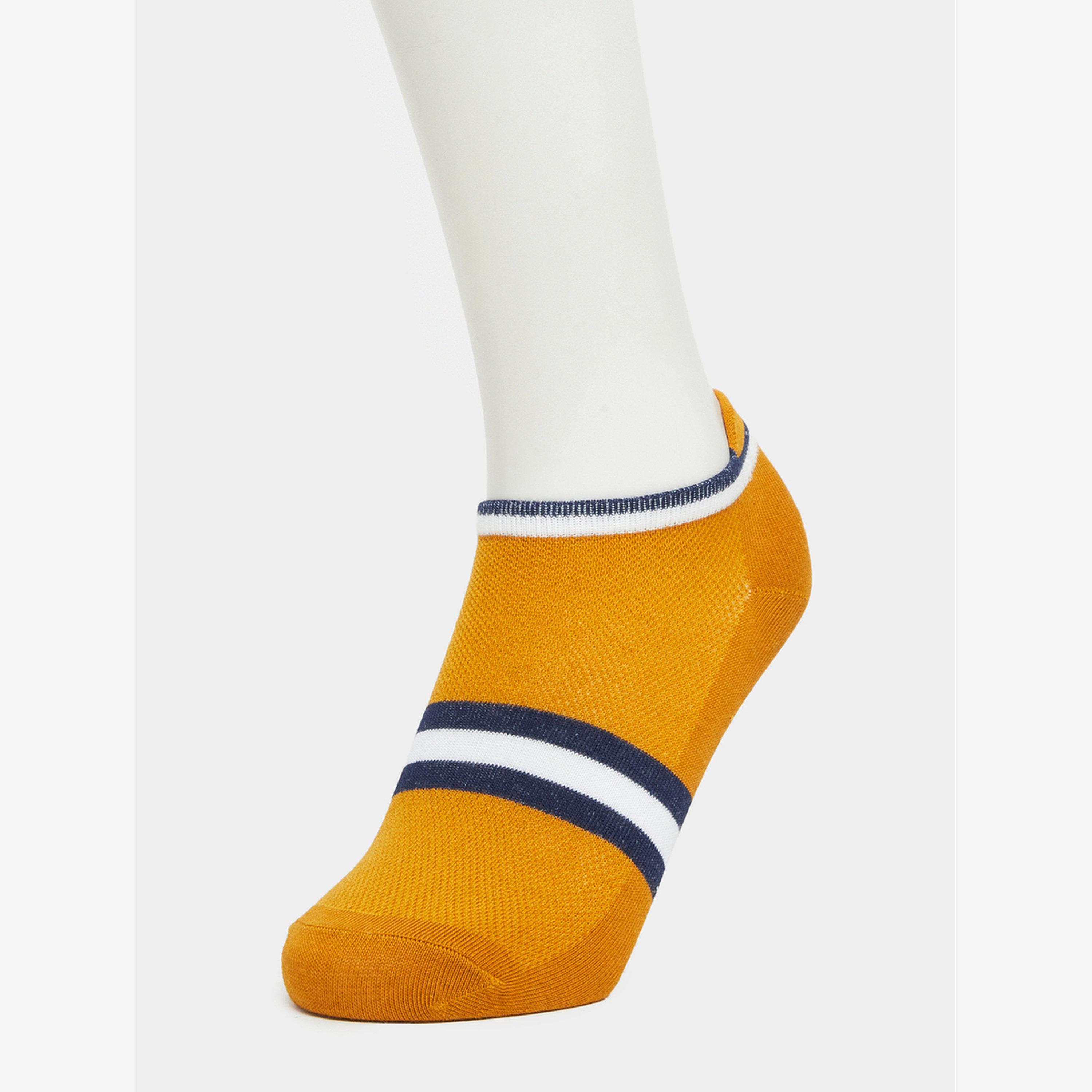 طقم جوارب كاحل بتفاصيل مخططة 3 قطع-men-socks-image-2