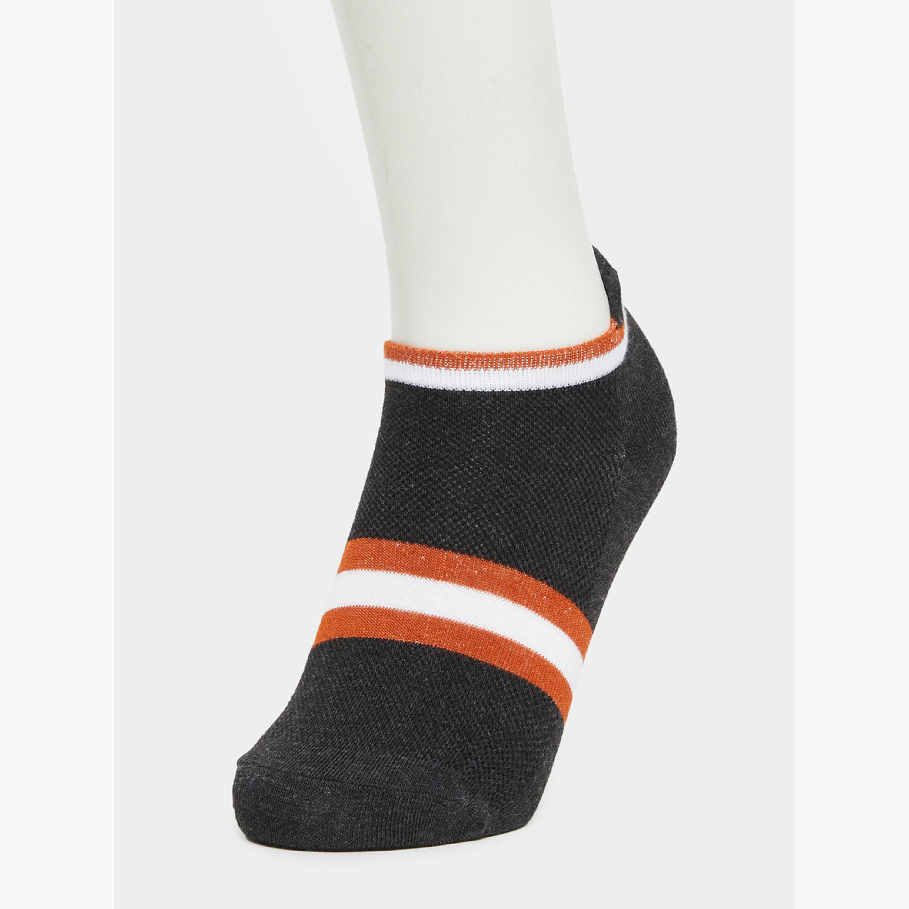 طقم جوارب كاحل بتفاصيل مخططة 3 قطع-men-socks-image-6