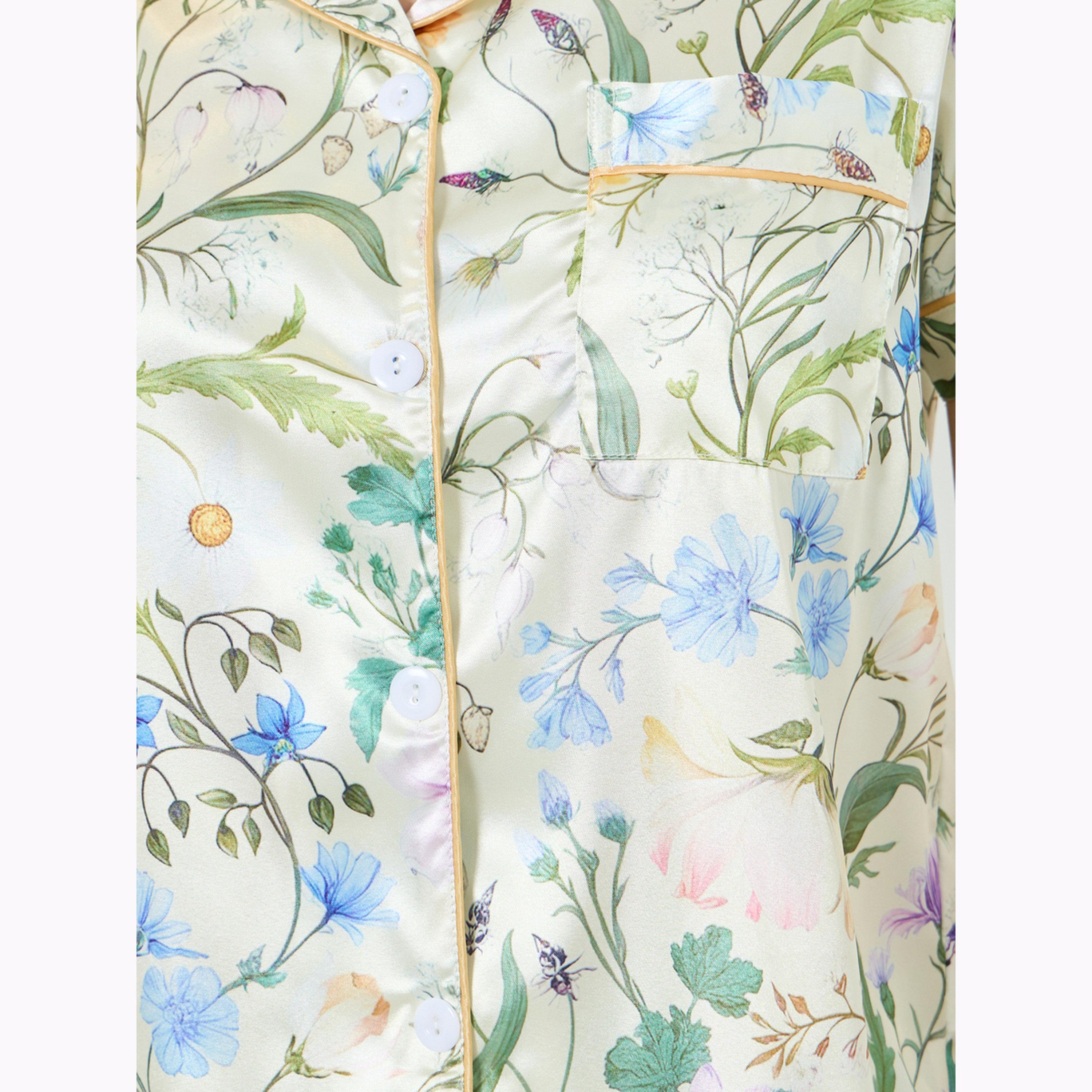 طقم بيجاما من بنطال وبلوزة ساتان بطبعة زهور وأكمام قصيرة-women-clothing-nightwear-pyjamas-longsets-image-5