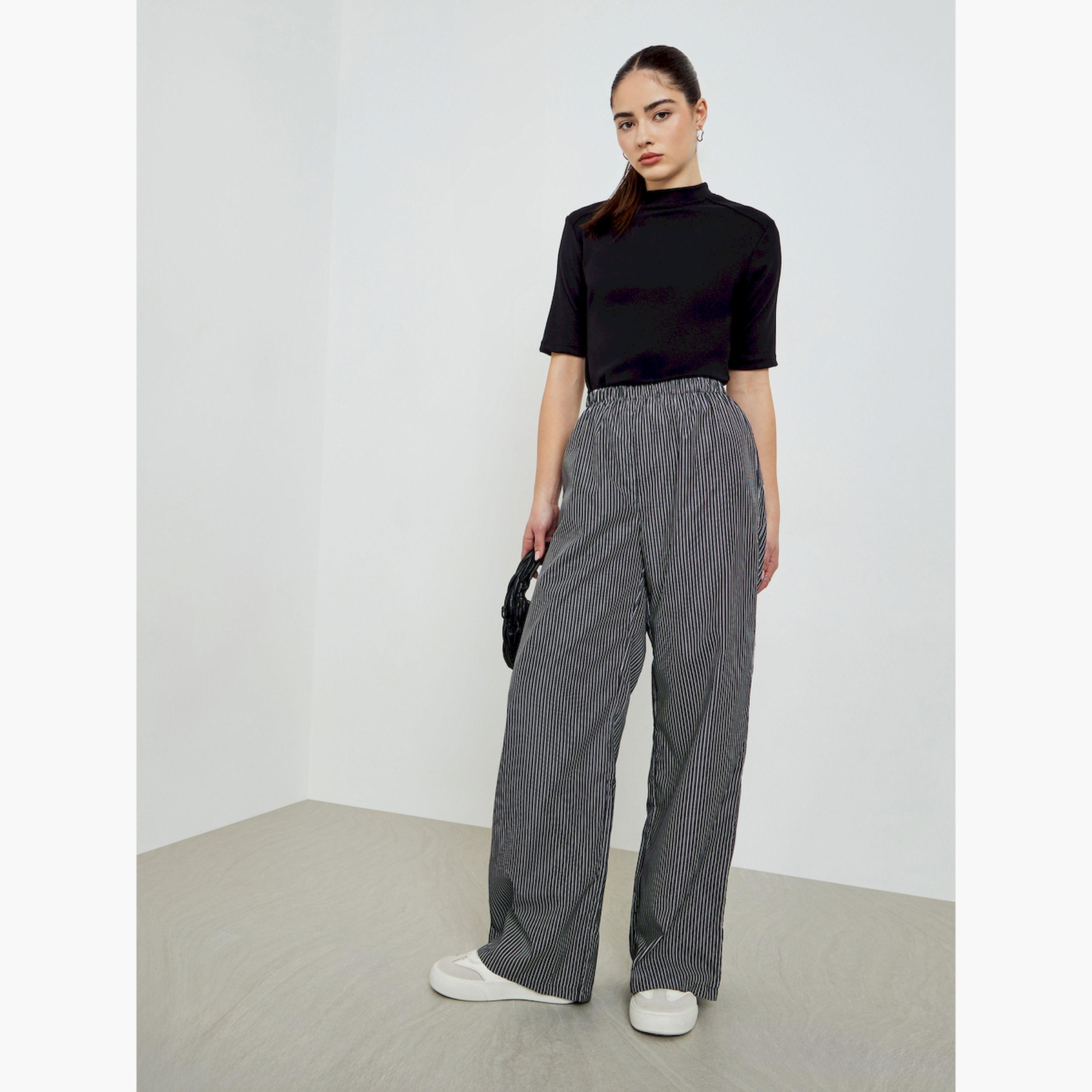 بنطال مخطط بخصر مطاطي وأرجل واسعة-women-clothing-bottoms-trousers-image-5