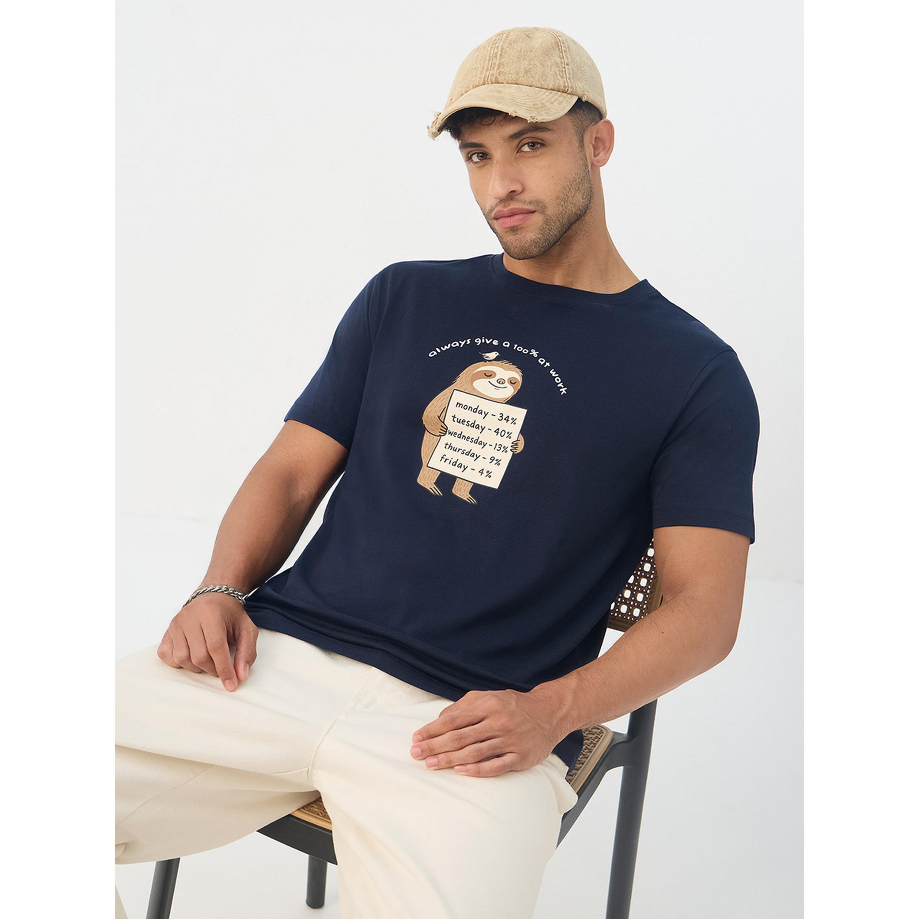 تيشيرت قطن بطبعة حيوان الكسلان-men-clothing-tshirtsandpolos-tshirts-image-3