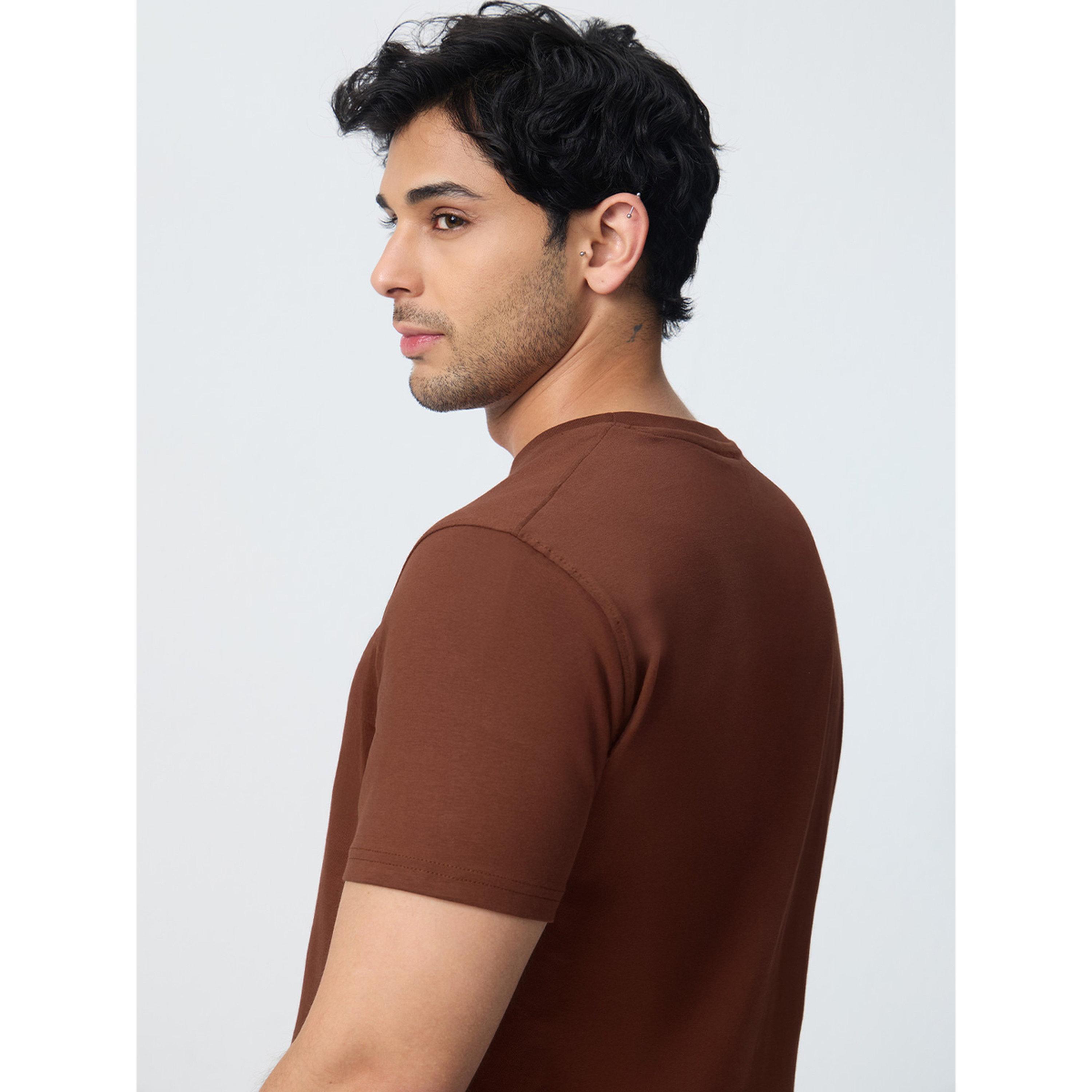 تيشيرت مطرز برسمة دب-men-clothing-tshirtsandpolos-tshirts-image-4