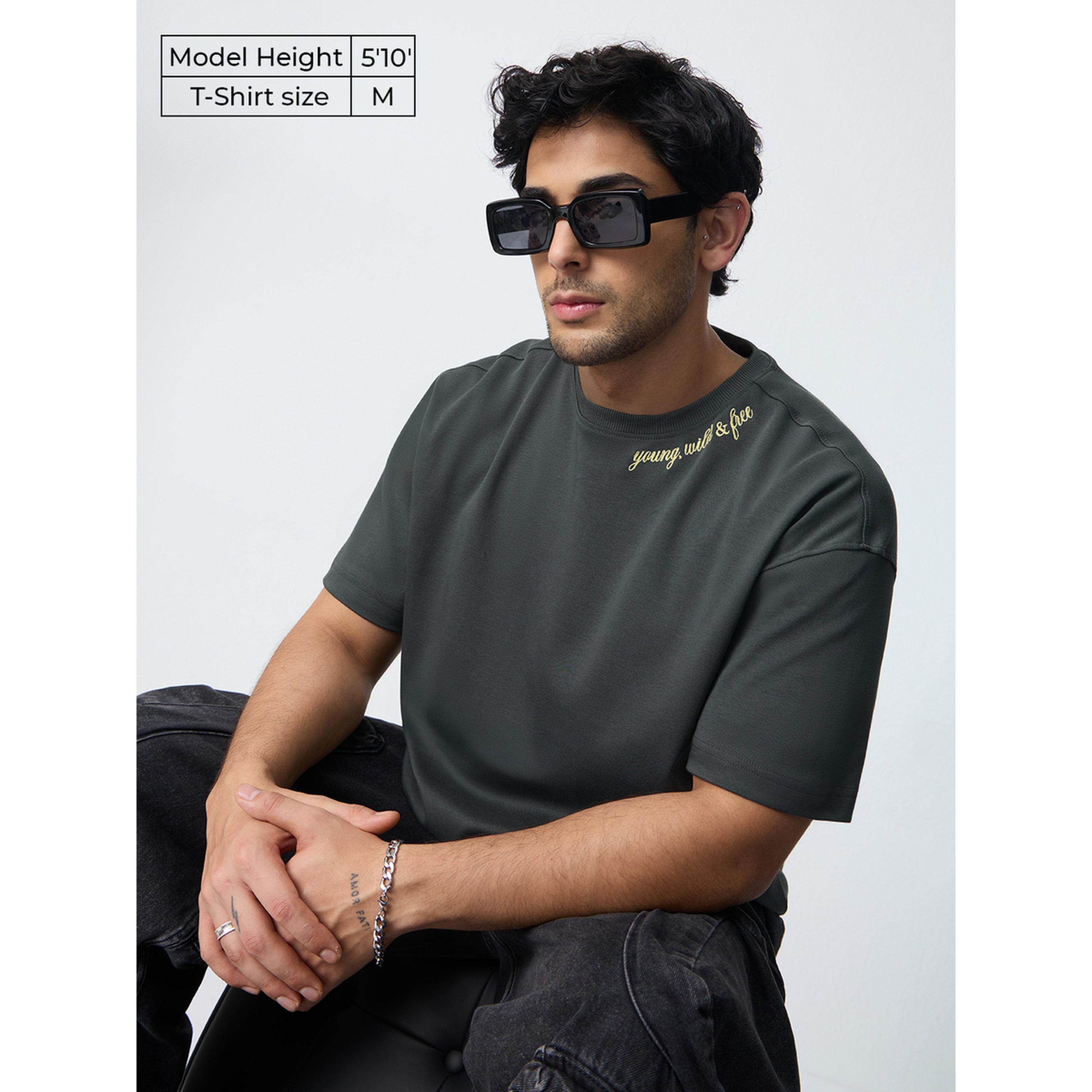 تيشيرت بقصة واسعة بياقة دائرية للرجال-men-clothing-tshirtsandpolos-tshirts-image-3
