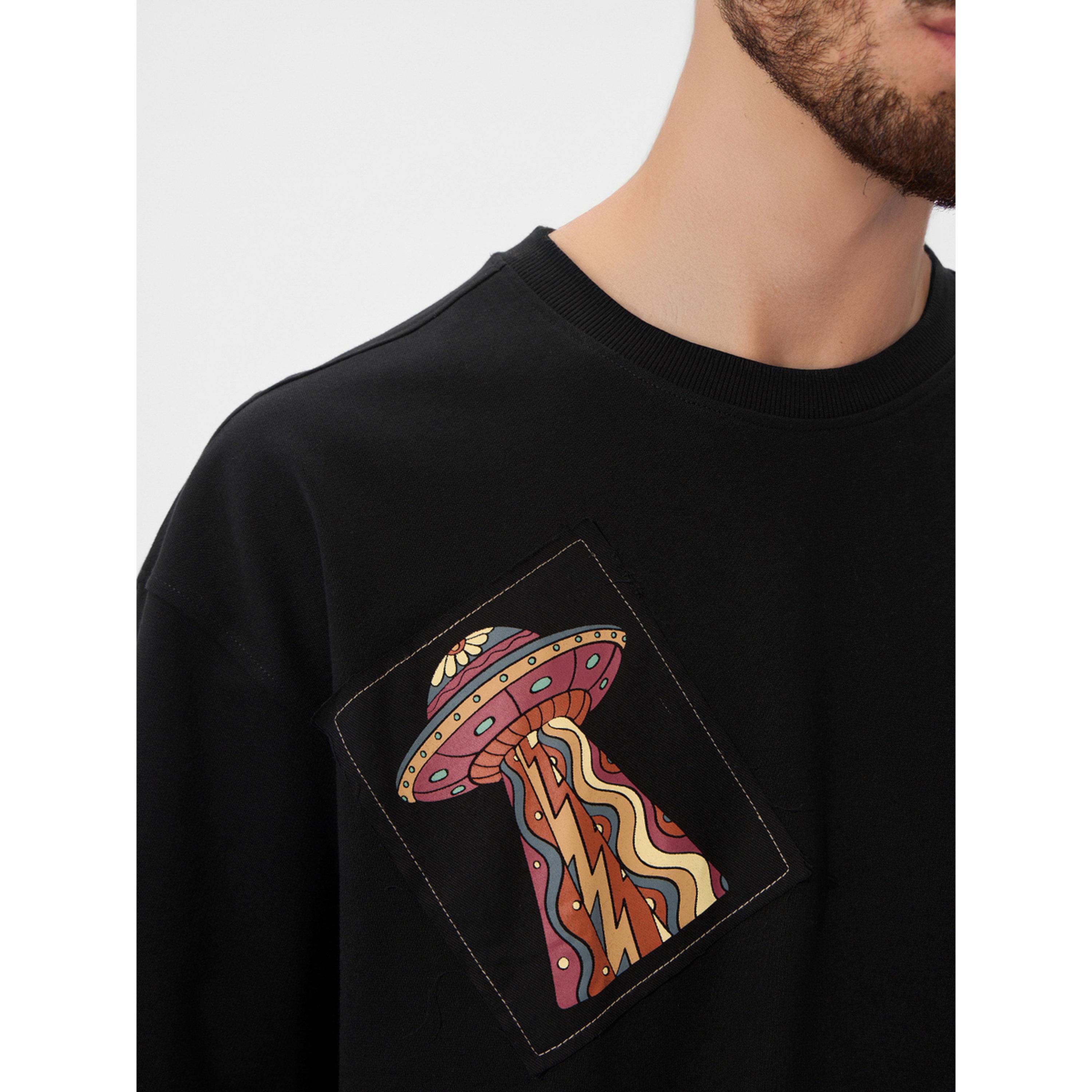 تيشيرت قطن بتفاصيل رقعة وقصة واسعة-men-clothing-tshirtsandpolos-tshirts-image-6