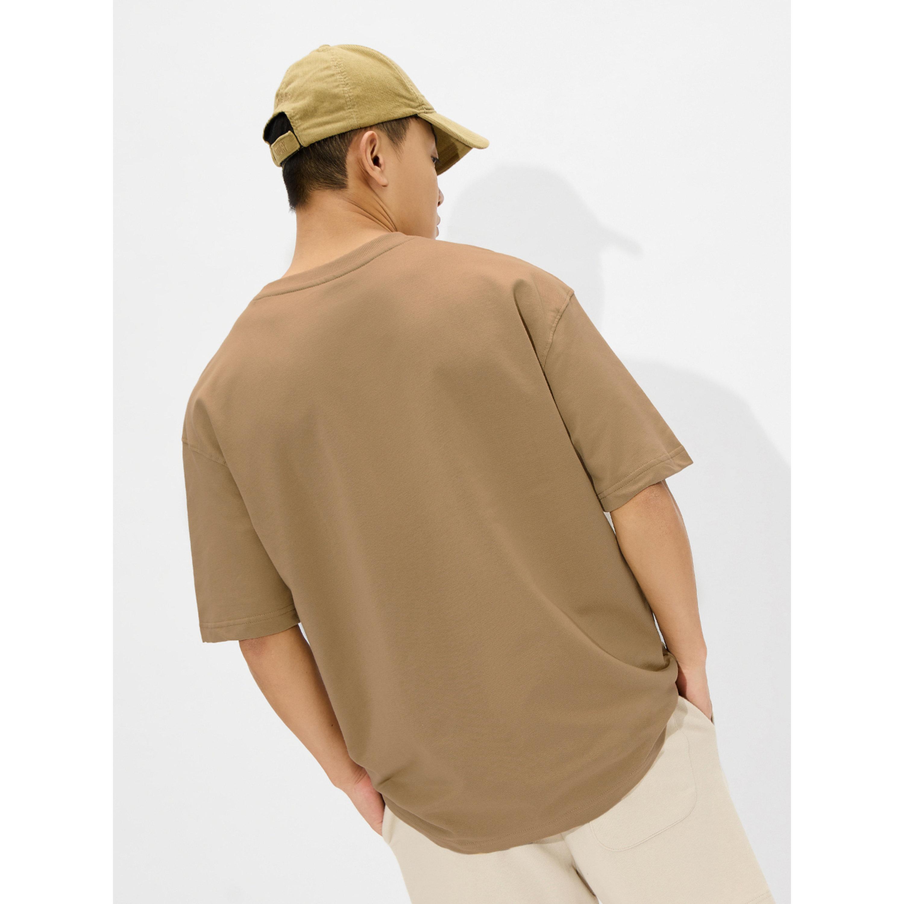 تيشيرت بتفاصيل شارة وقصة واسعة-men-clothing-tshirtsandpolos-tshirts-image-5