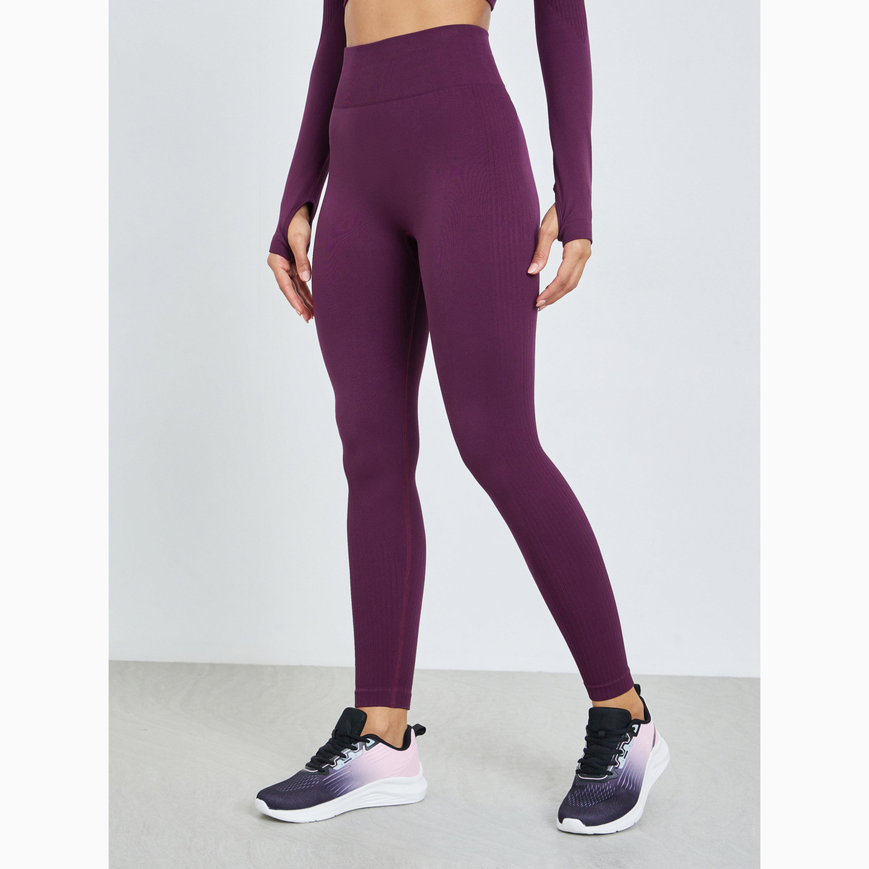 مجموعة من ليقنز وبلوزة قصيرة جاكار بتفاصيل فتحة إبهام-women-clothing-sportswearandactivewear-trackpantsandtracksuits-image-5