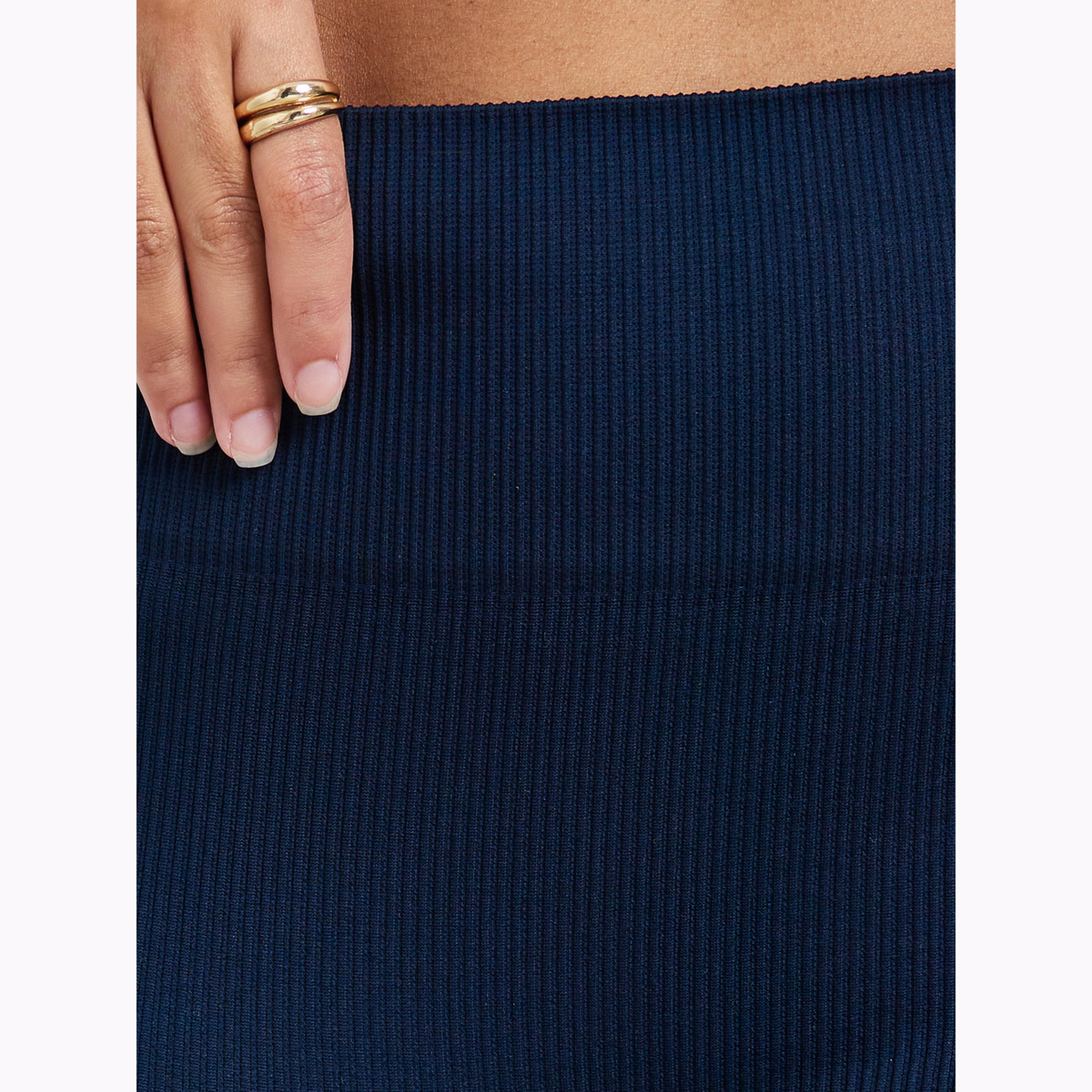 Styli Navy Blue Rib Textured Scrunch Back Leggings-women-clothing-bottoms-leggings-image-3
