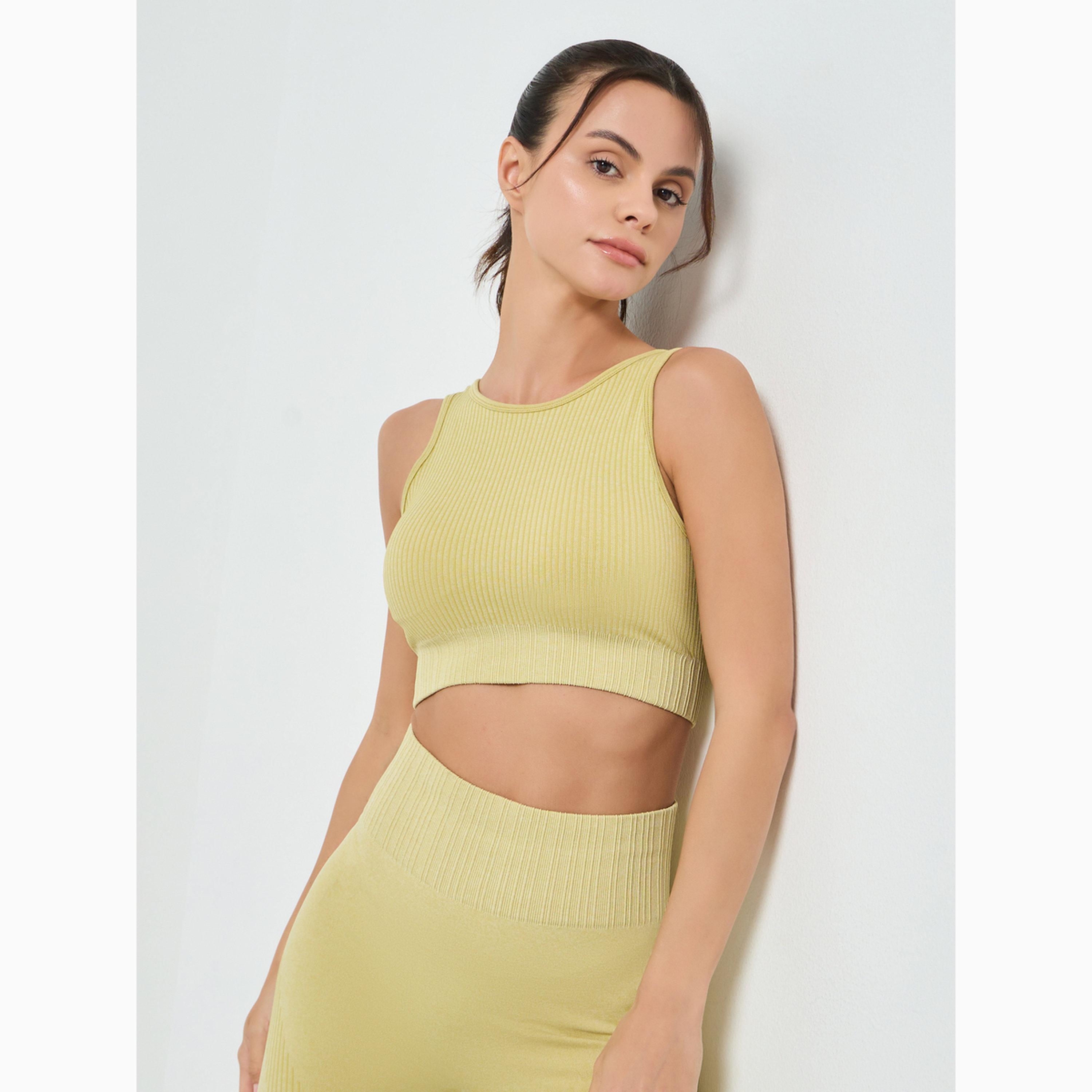 مجموعة من ليقنز وصدرية رياضية بظهر منخفض ونمط جاكار-women-clothing-sportswearandactivewear-trackpantsandtracksuits-image-3