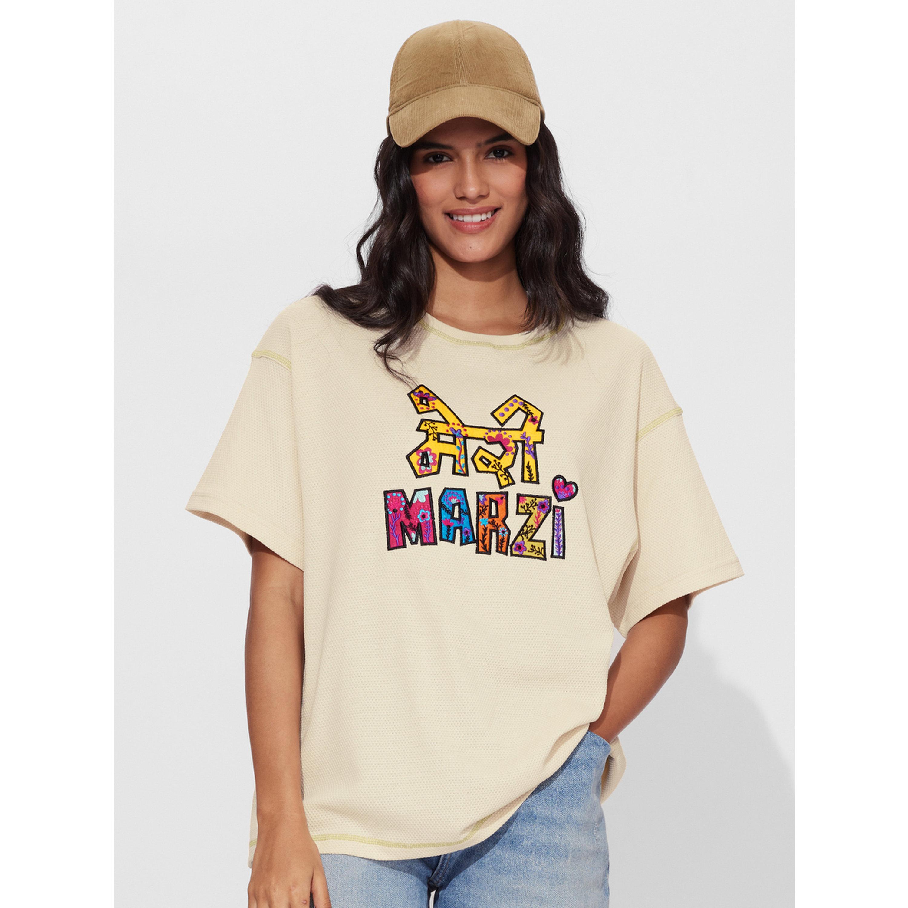 تيشيرت واسع بتفاصيل مُطرّزة-women-clothing-tshirts-image-1