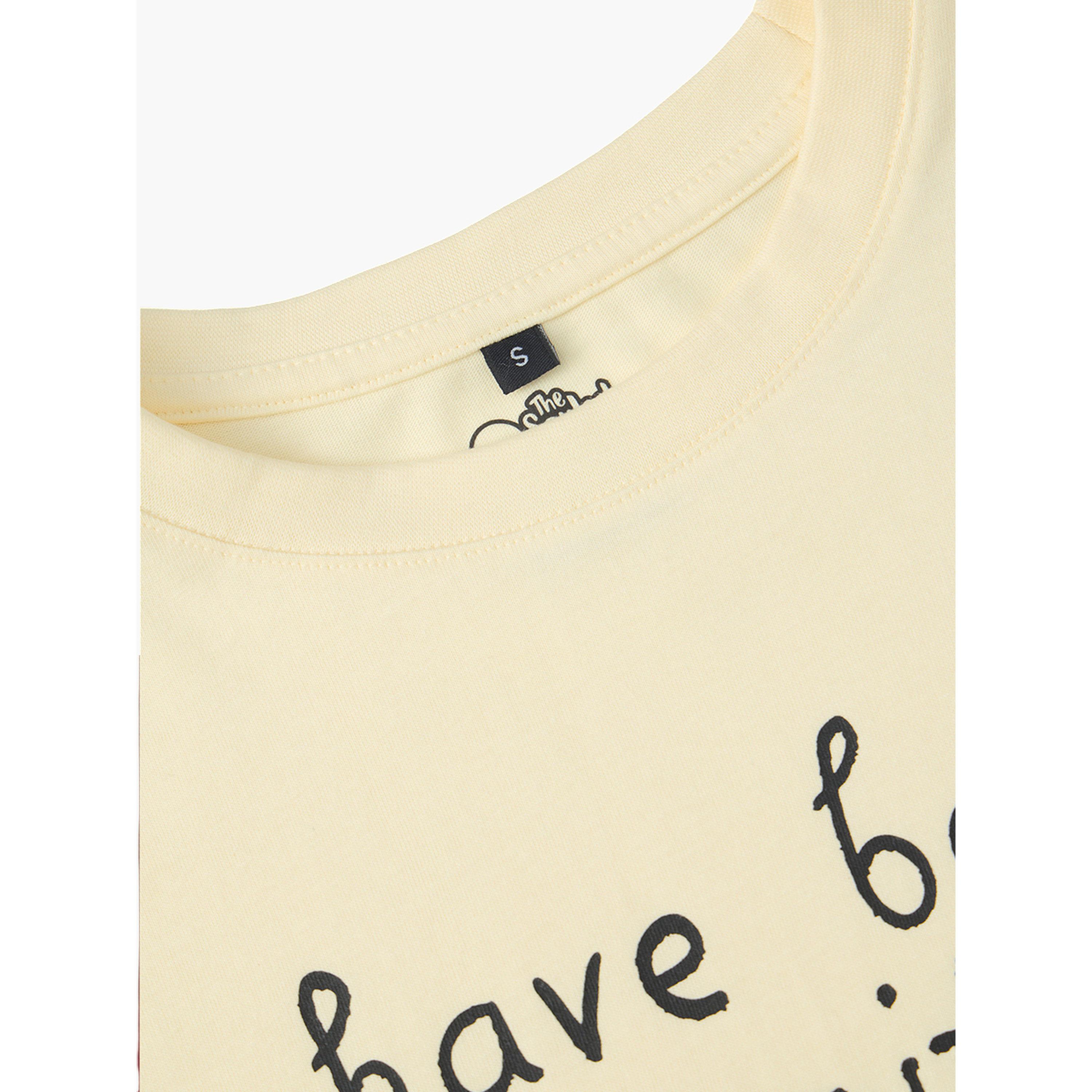 تيشيرت بطبعة شعار وقصة واسعة-women-clothing-tshirts-image-4