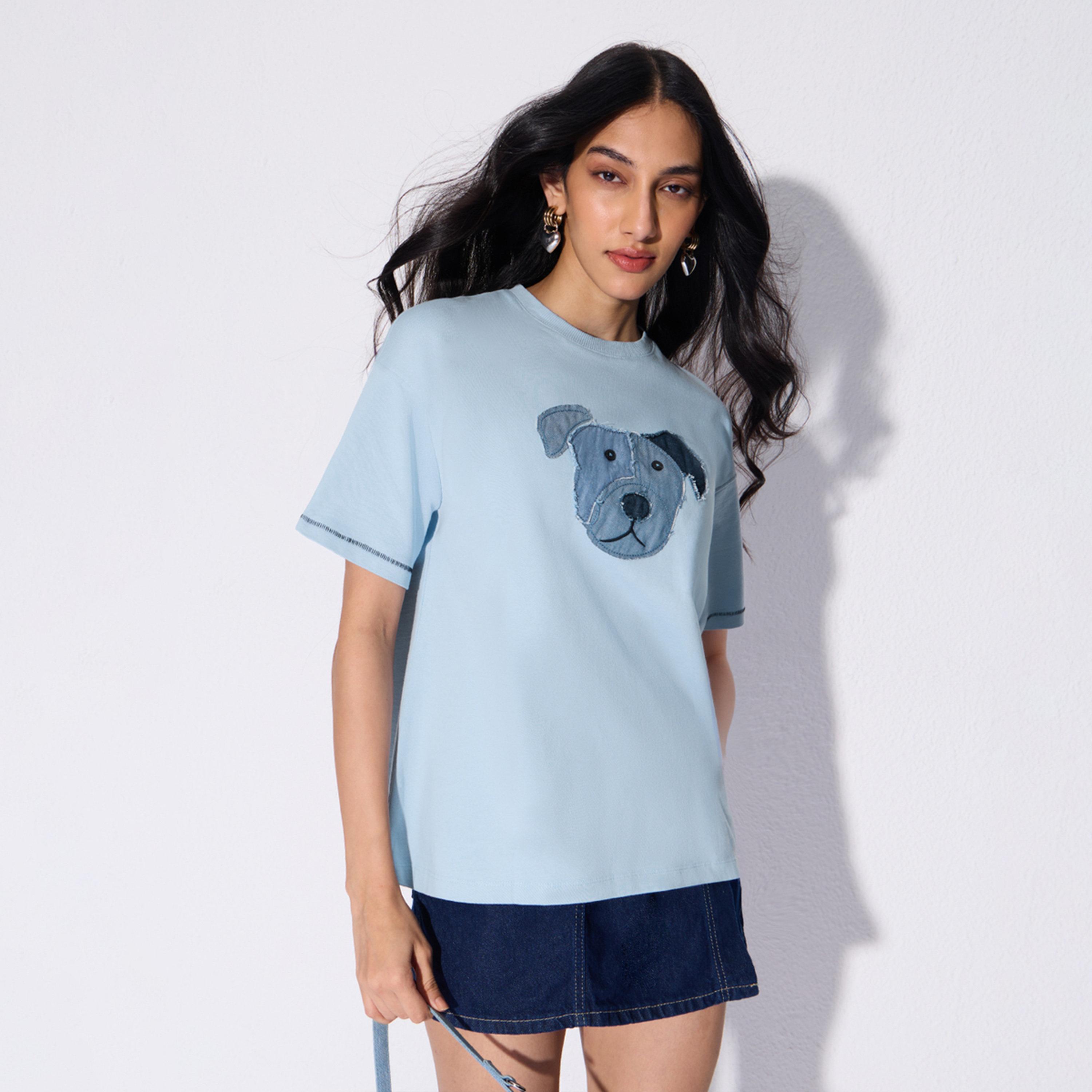 تيشيرت دنيم بطبعة كلب وقصة واسعة-women-clothing-tshirts-image-1