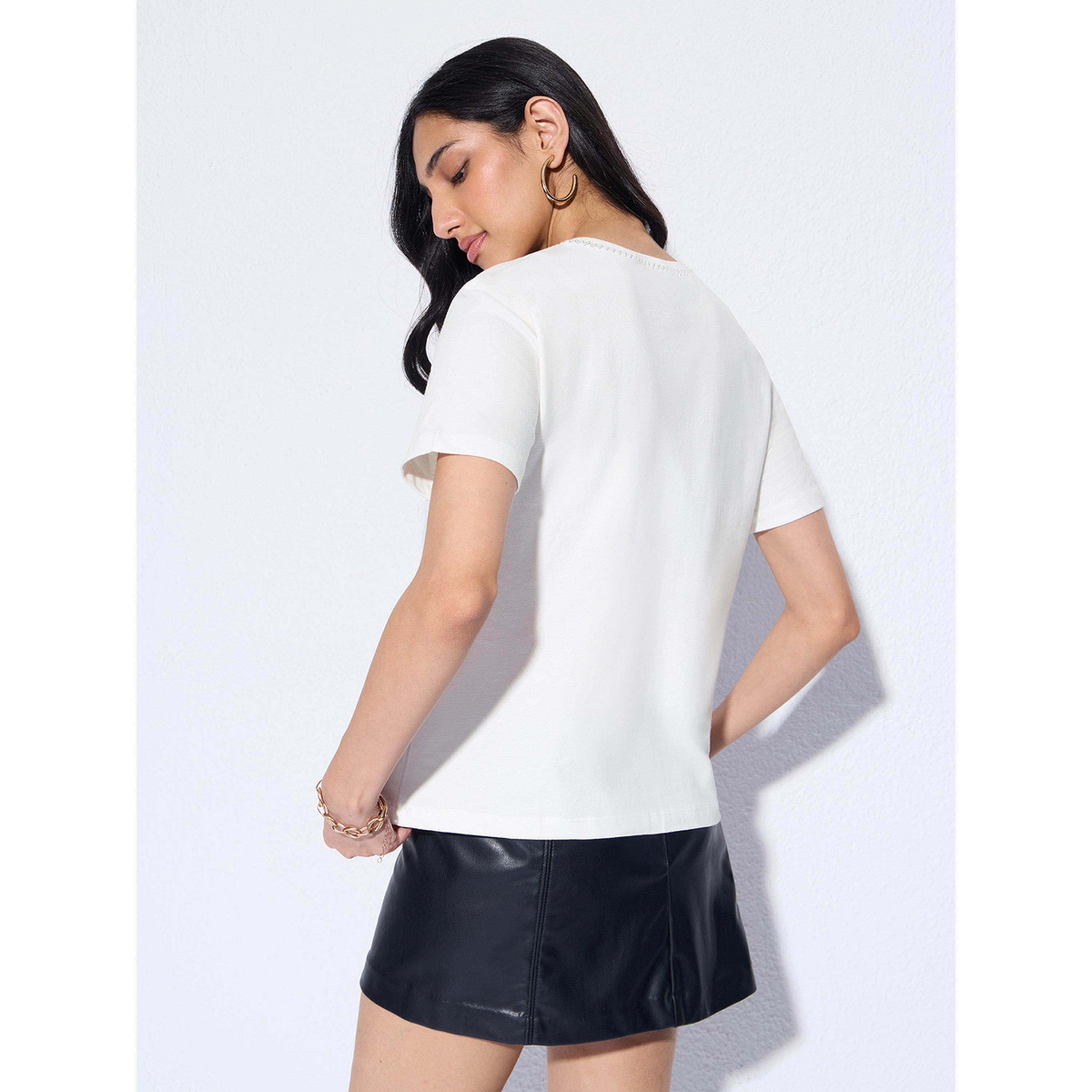 تيشيرت بتفاصيل جيب وقطة مطرزة-women-clothing-tshirts-image-3