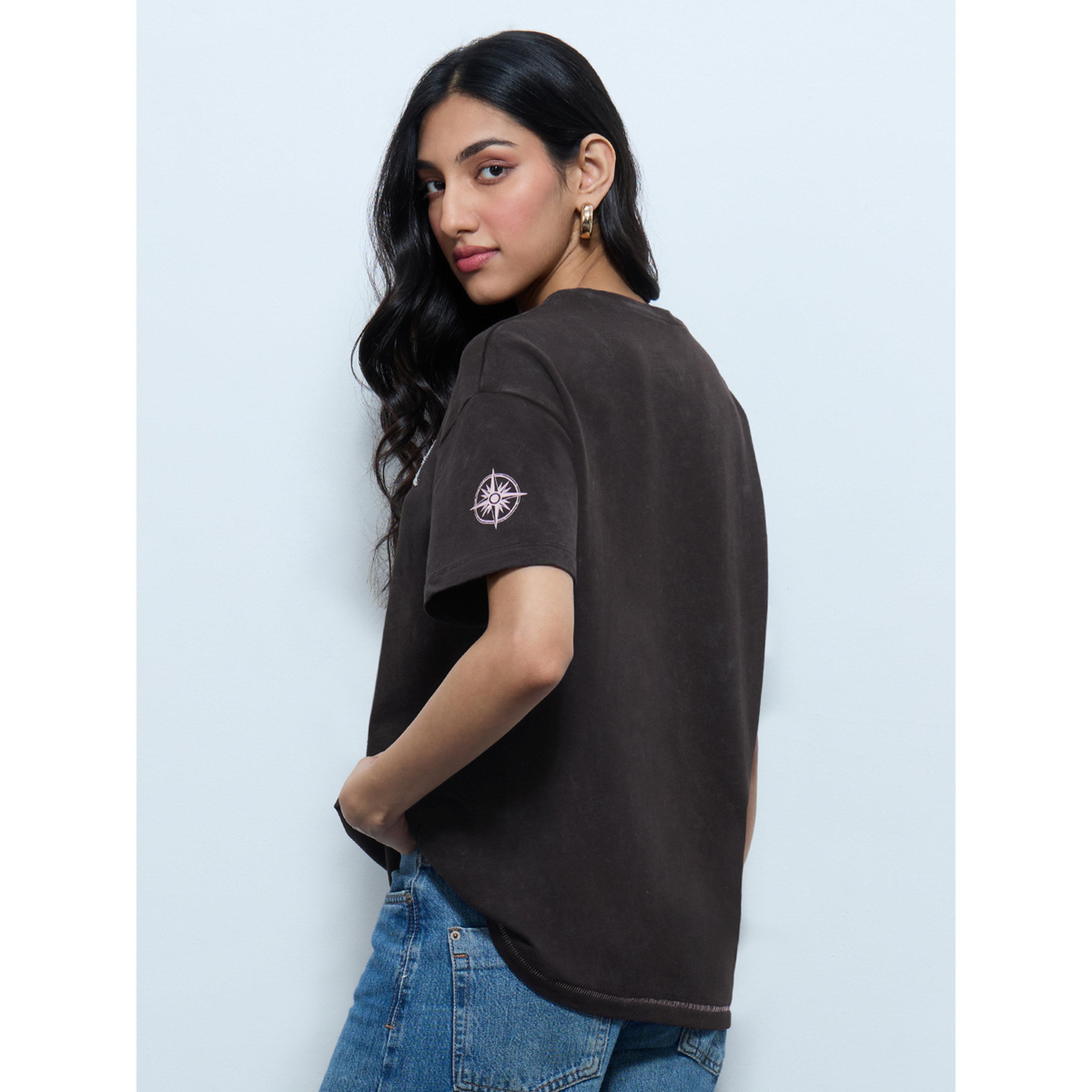 تيشيرت قطن باهت بقصة واسعة-women-clothing-tshirts-image-2