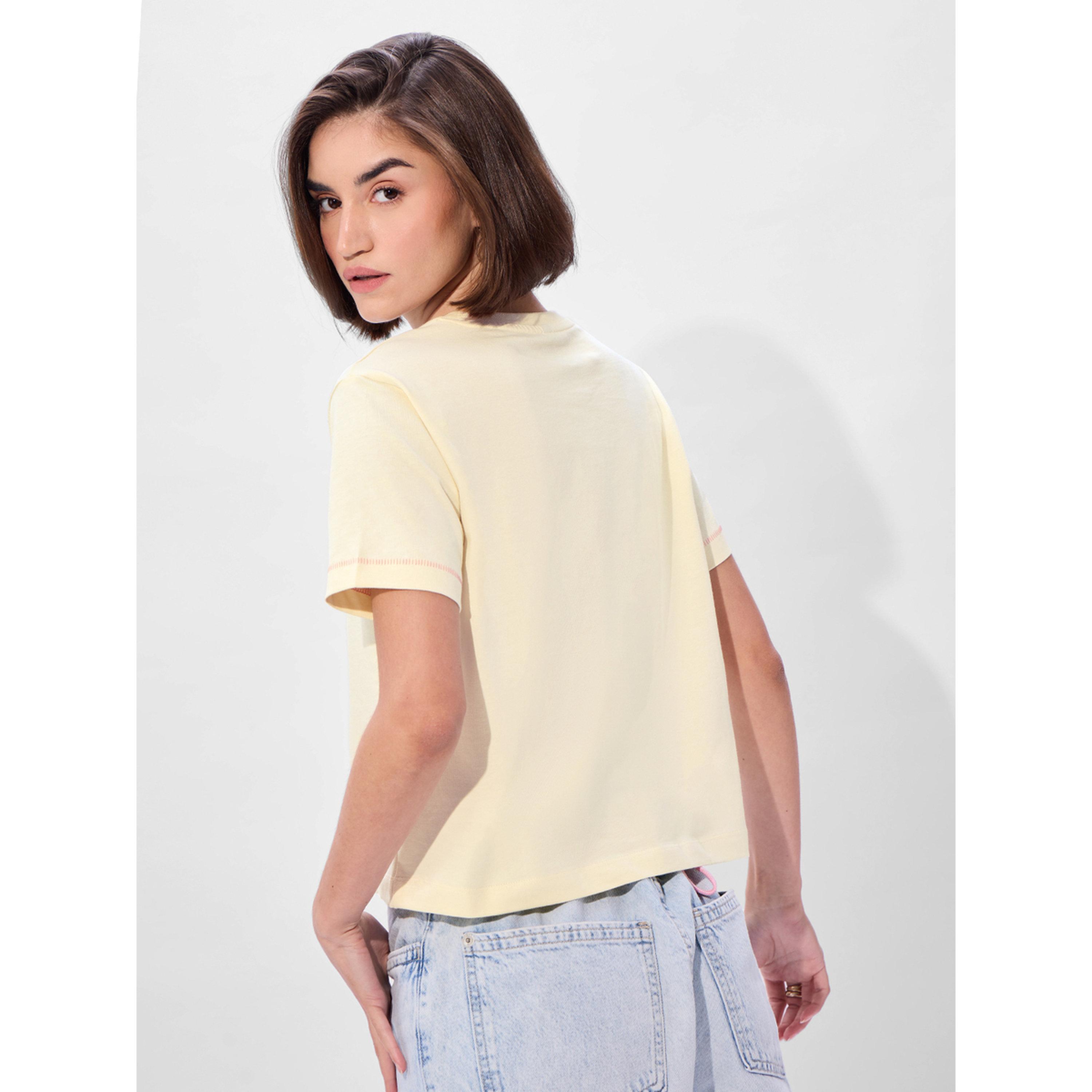 تيشيرت مطرز بنقشة كوب بقصة مريحة-women-clothing-tshirts-image-3