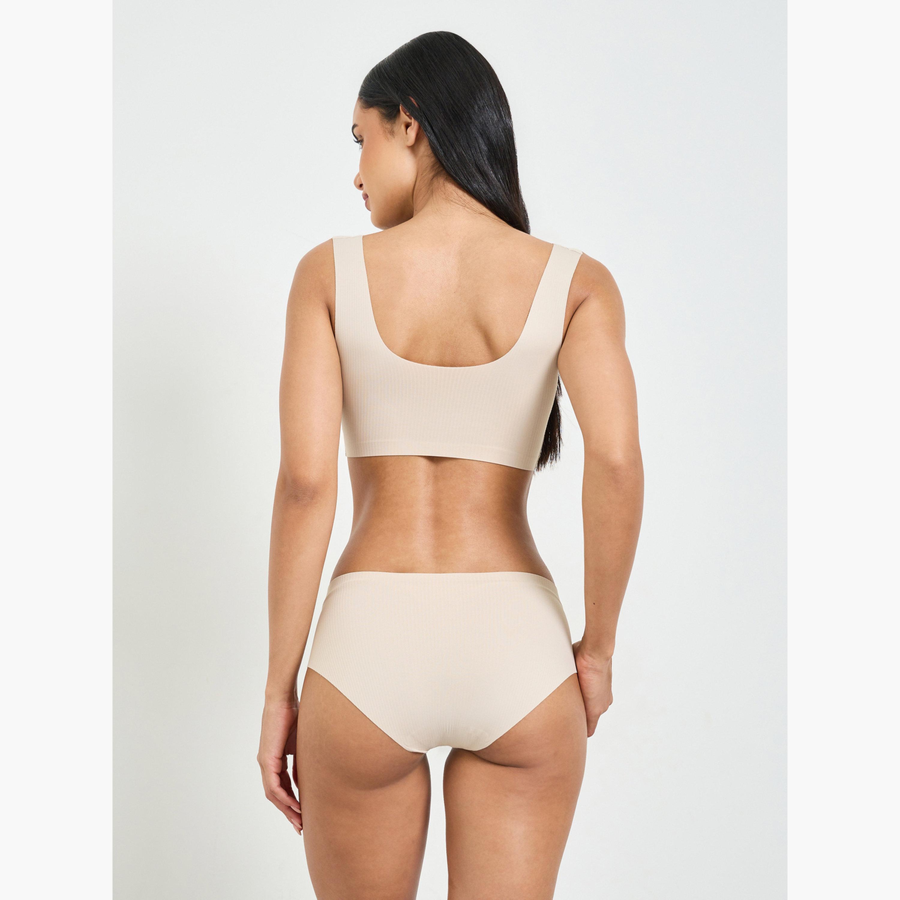 طقم للانجري من كلوت وصدرية تيشيرت سادة مبطنة بدون أسلاك-women-clothing-lingerie-lingeriesets-image-3