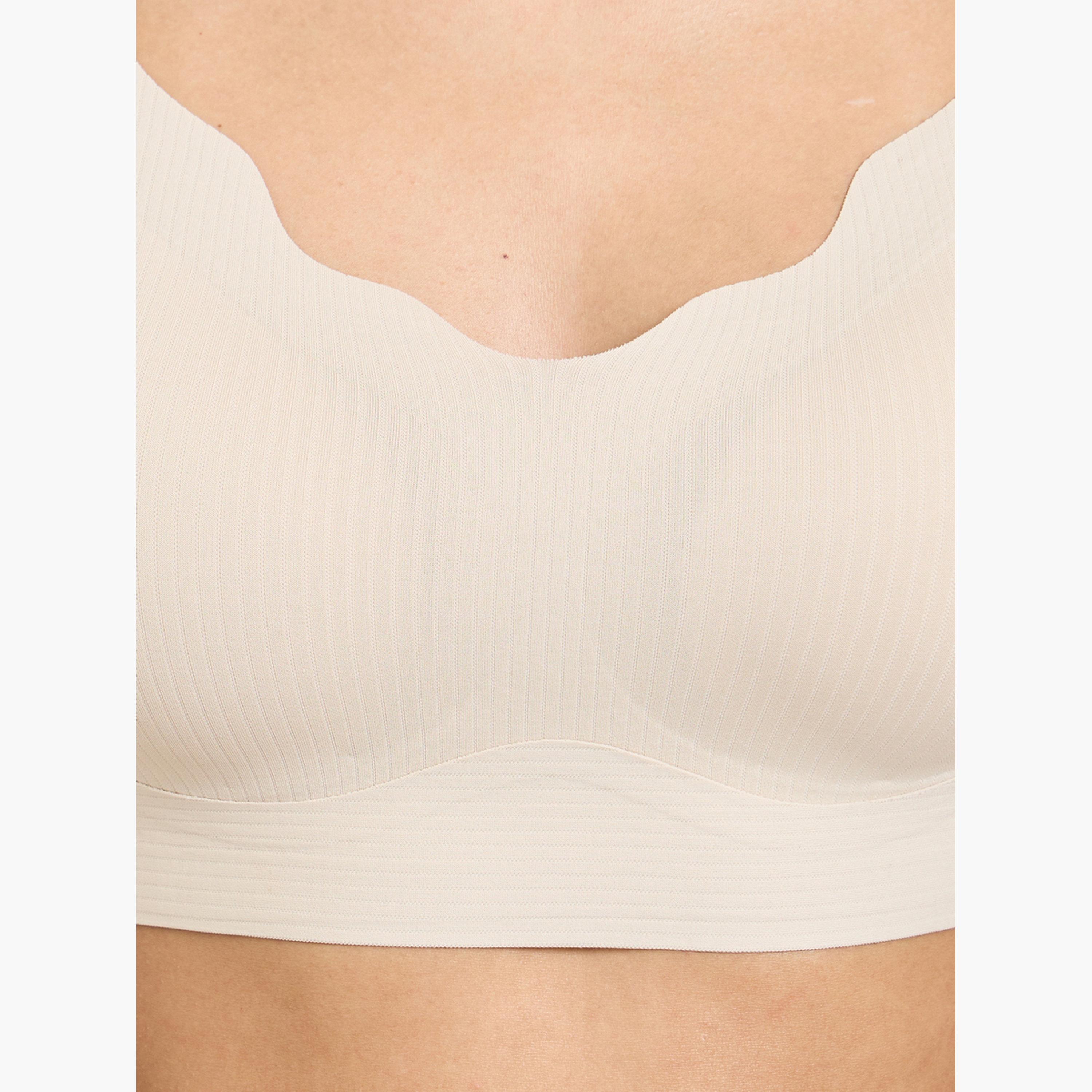 طقم للانجري من كلوت وصدرية تيشيرت سادة مبطنة بدون أسلاك-women-clothing-lingerie-lingeriesets-image-5