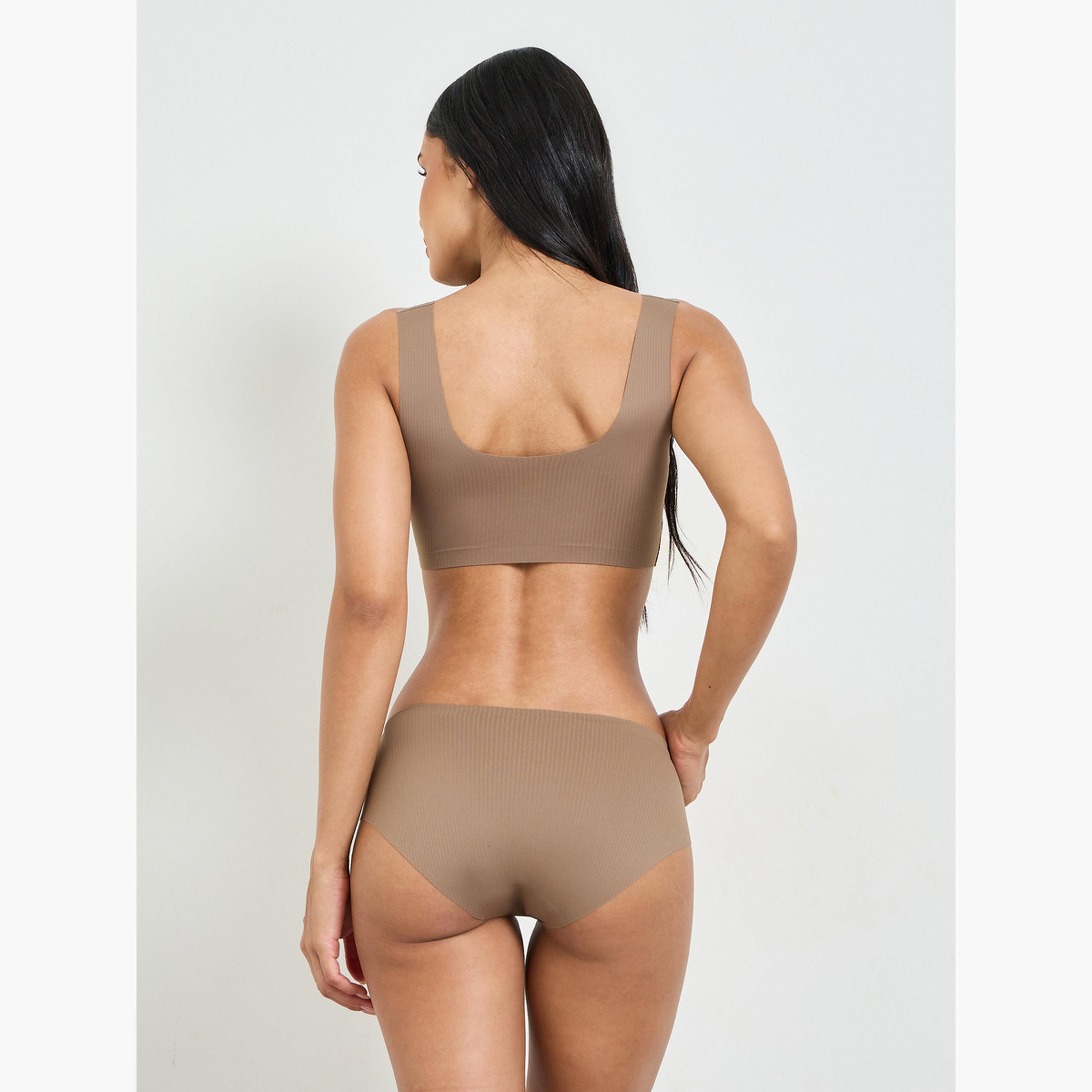 طقم للانجري من كلوت وصدرية تيشيرت سادة مبطنة بدون أسلاك-women-clothing-lingerie-lingeriesets-image-3