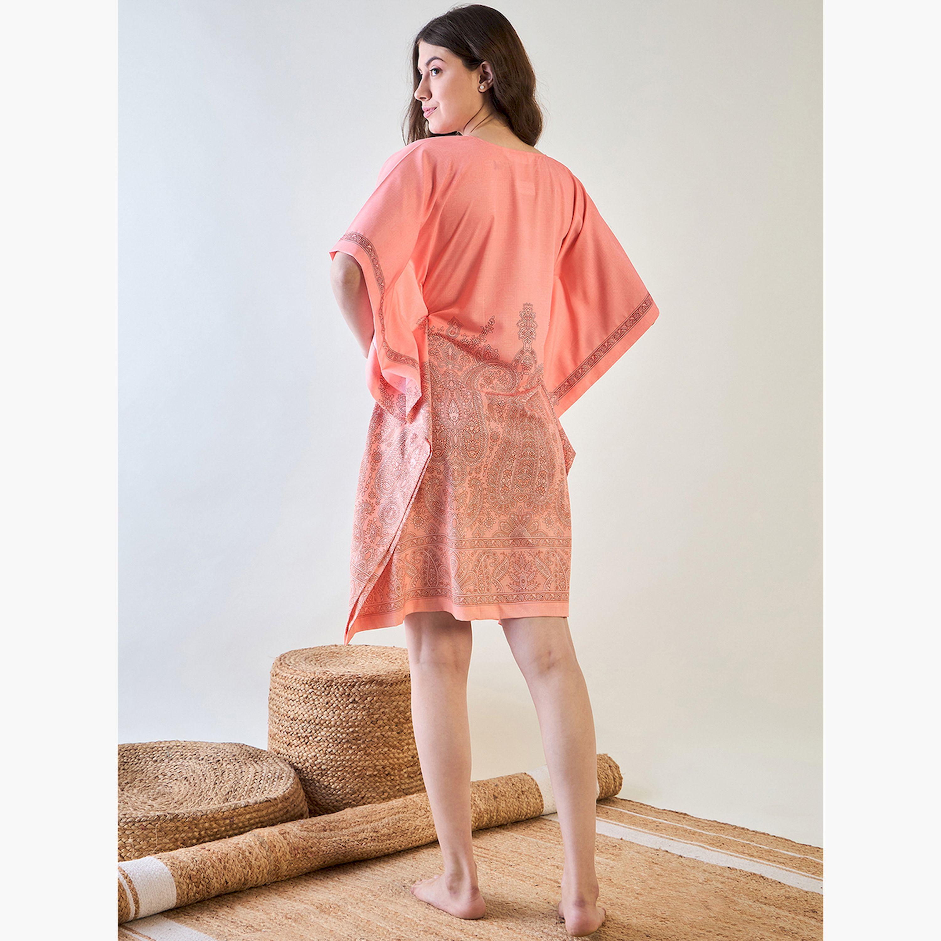 قميص نوم قفطان ميني خوخي بنقشة البايزلي-women-clothing-nightwear-nighties-image-4