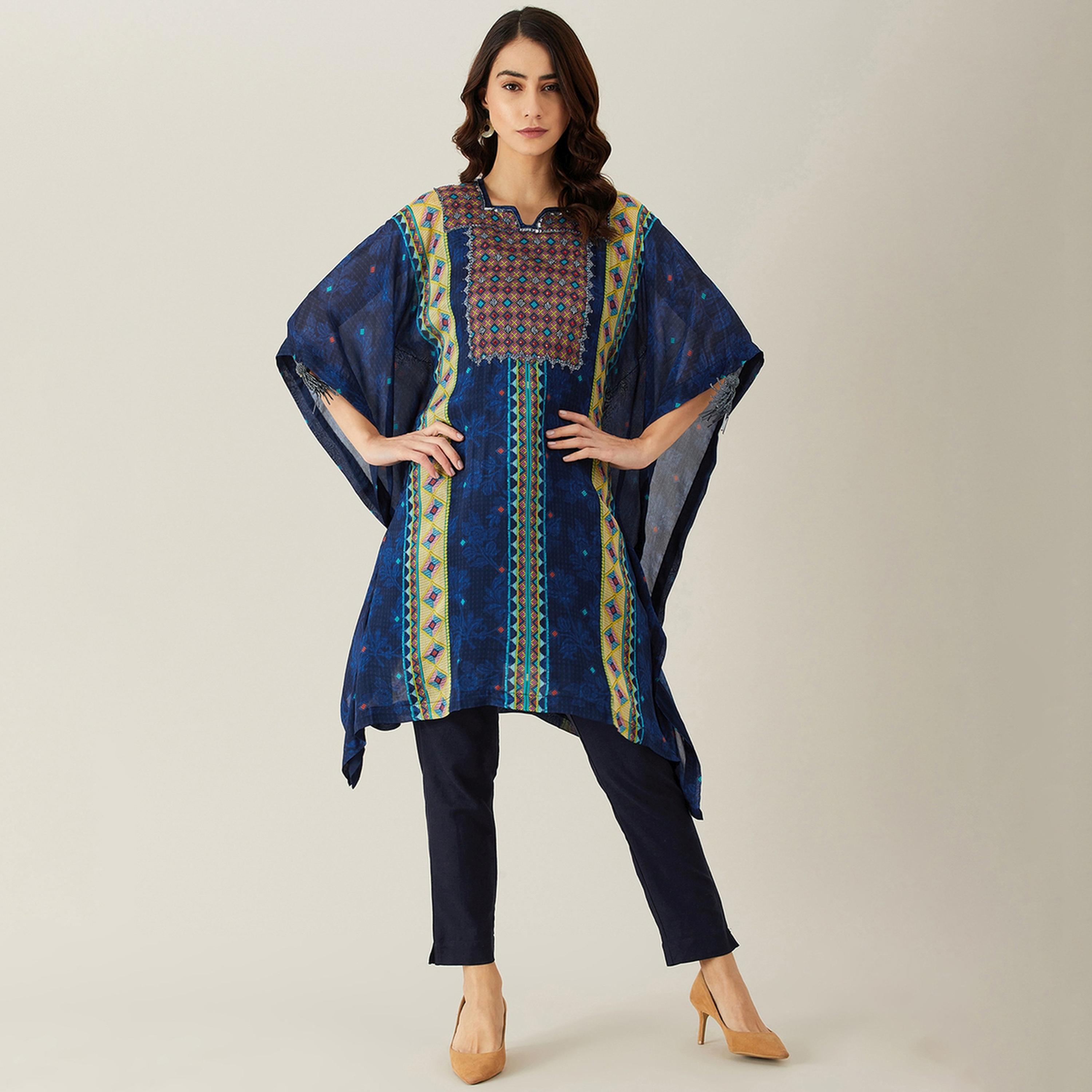 قفطان كورتا كحلي مطرز بالترتر-women-arabicclothing-kaftan-image-1