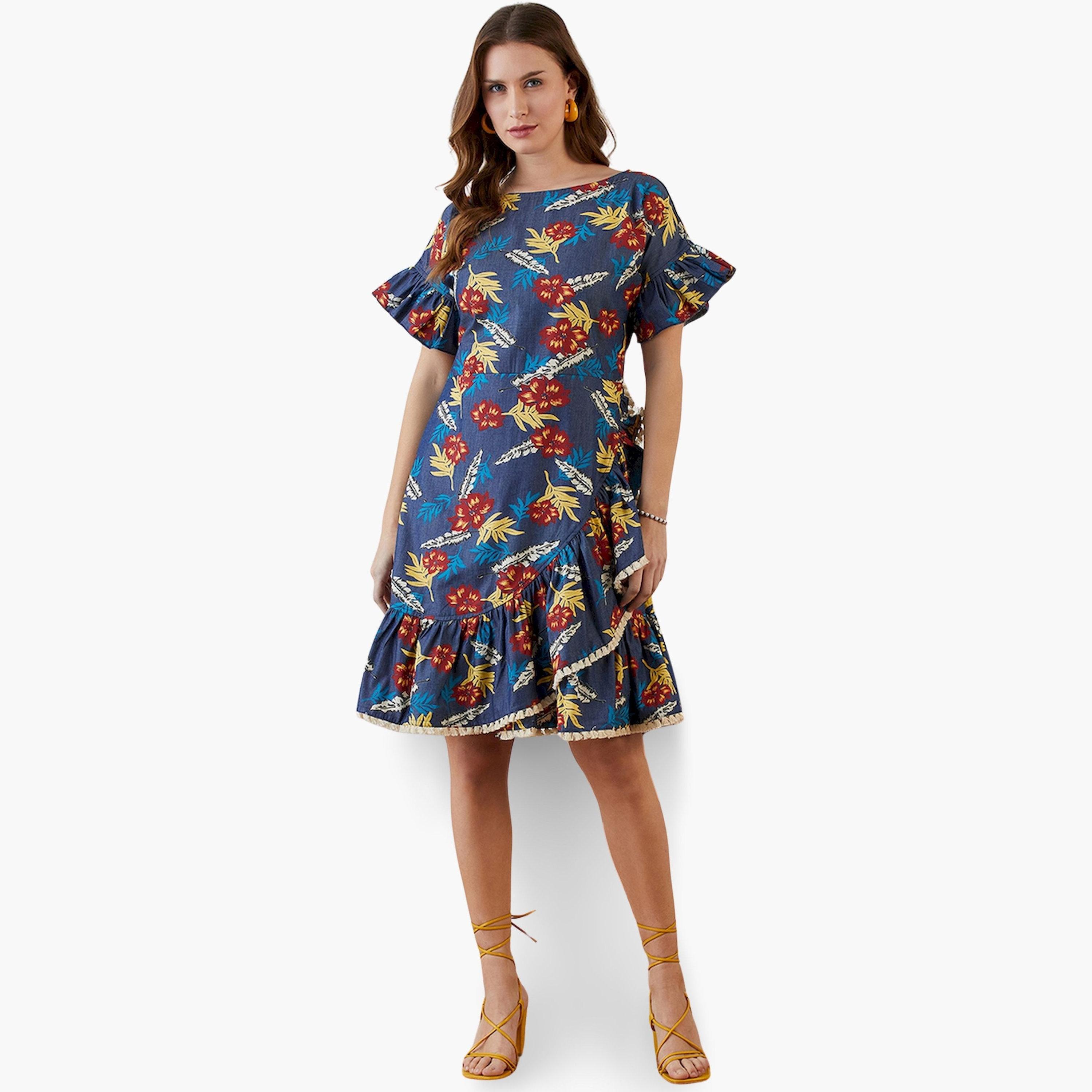 فستان كحلي بنقشة الزهور بحافة واسعة وطول الركبة-women-clothing-jumpsuits-image-1