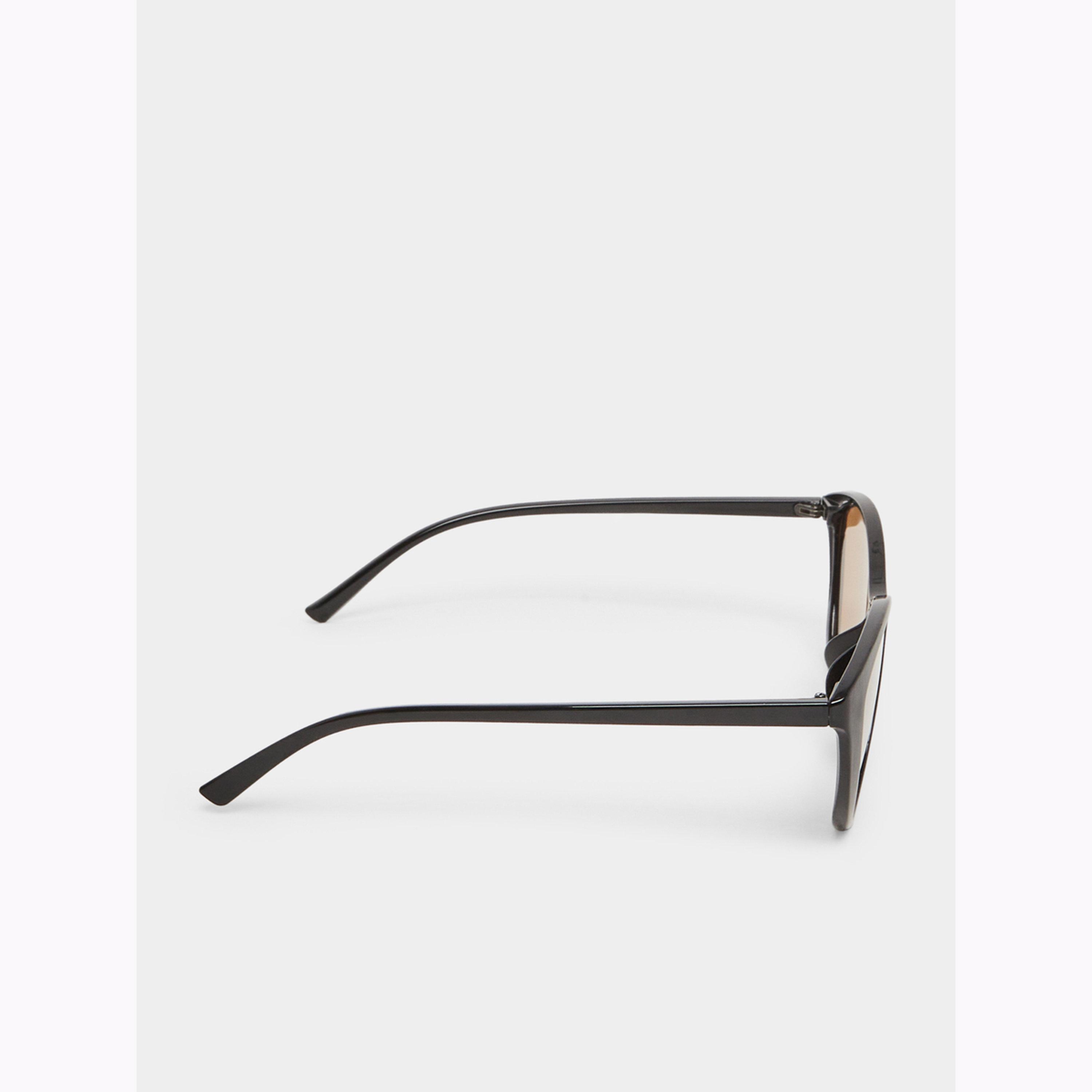 Styli Brown Cat Eye Gradient Sunglasses-women-sunglasses-image-3