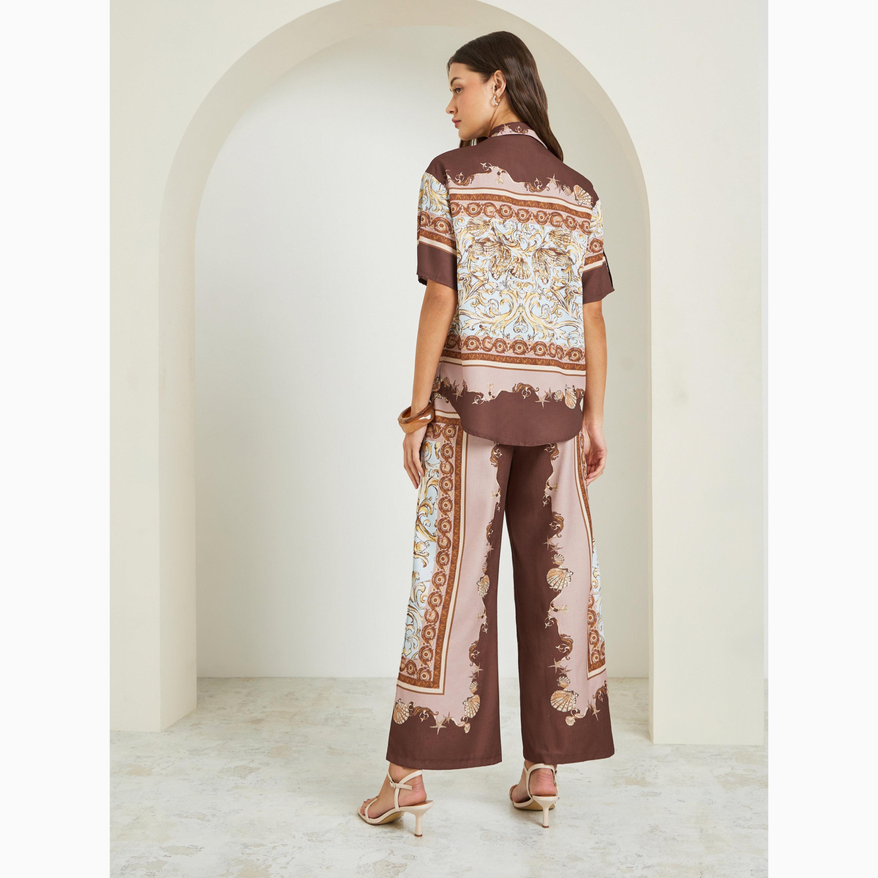 بلوزة بأكمام قصيرة ونقشة سكارف بني-women-clothing-shirtsandblouses-shirts-image-4