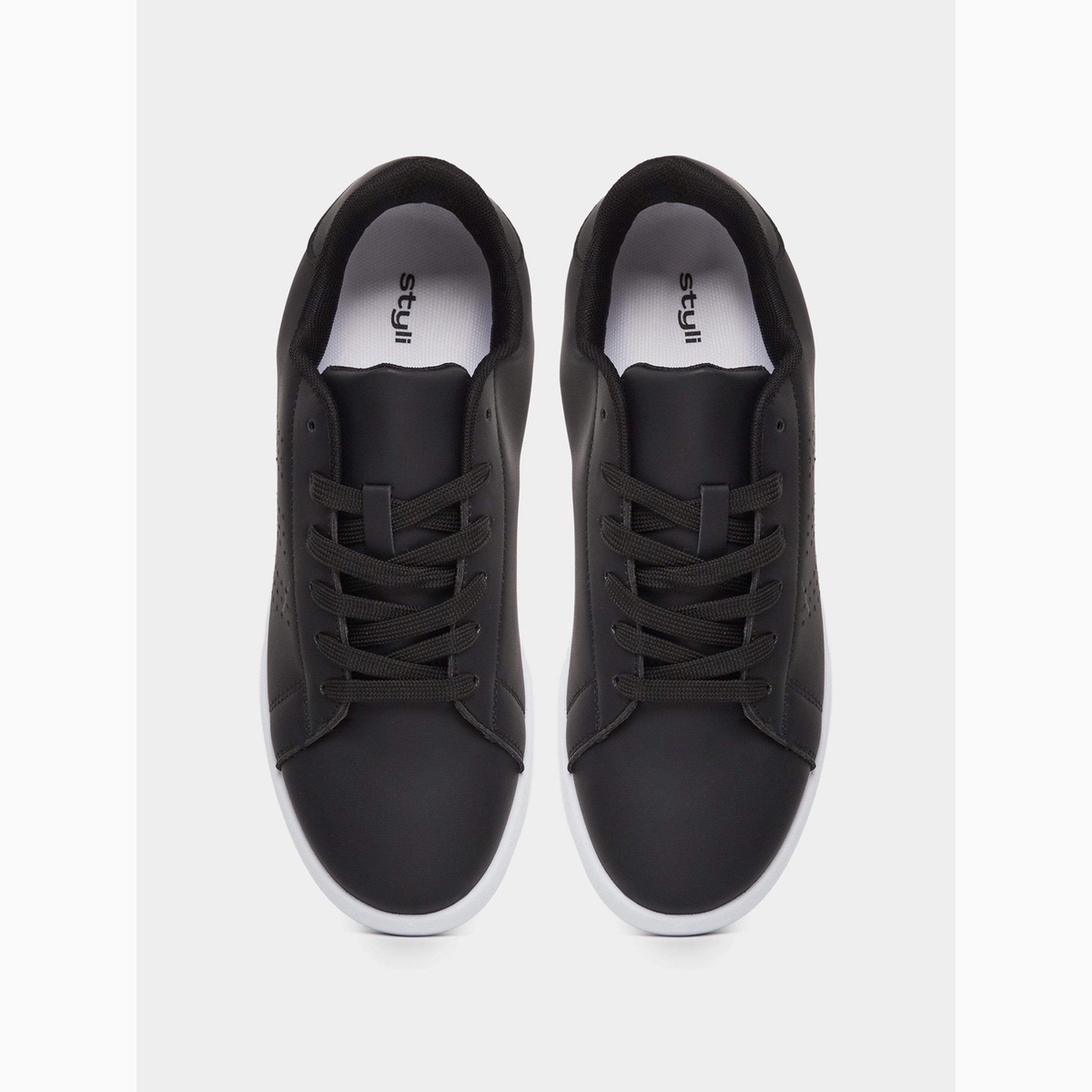 حذاء سنيكرز بتفاصيل مخرمة-men-shoes-sneakers-image-5