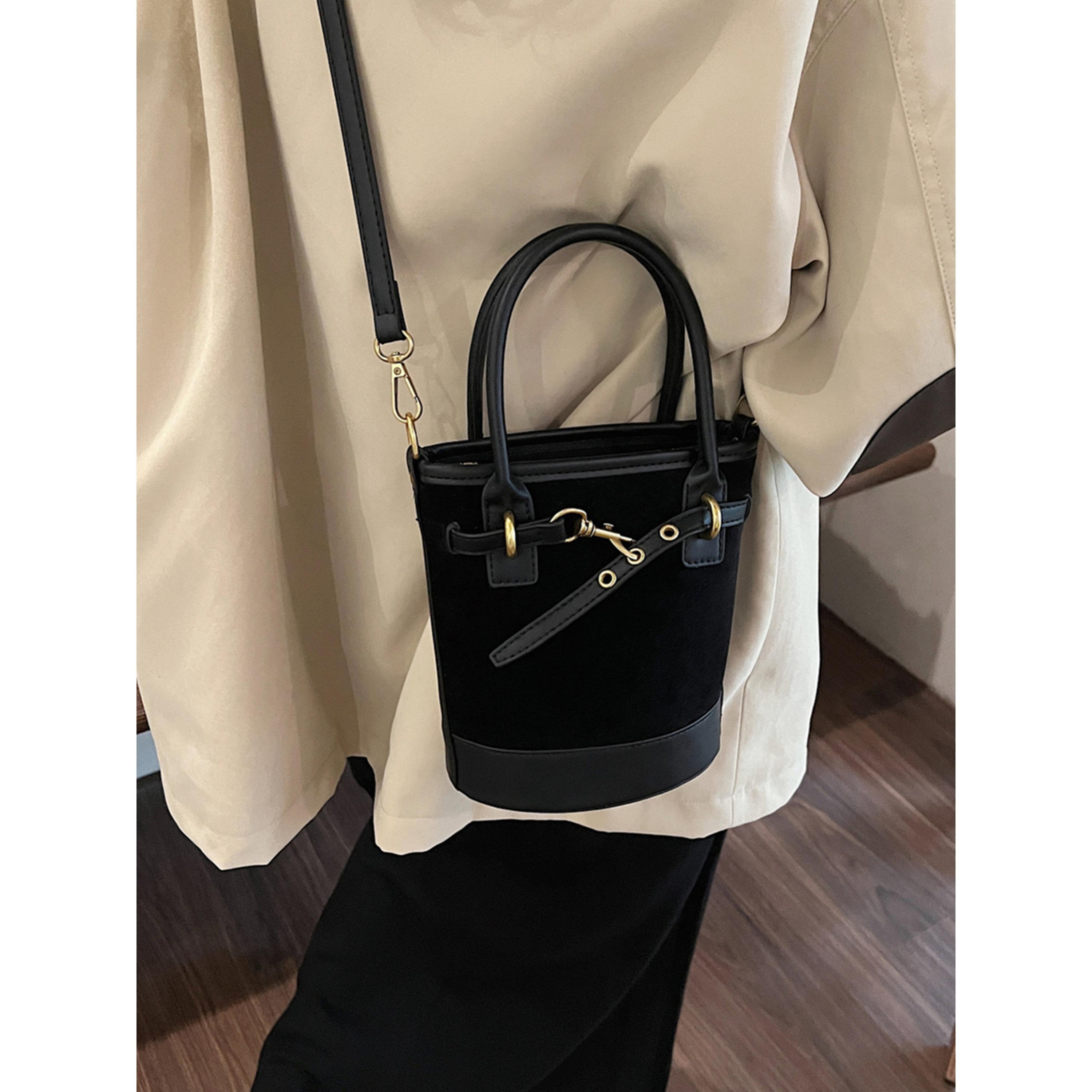 شنطة كروس بحزام قابل للتعديل-women-bagsandwallets-handbags-image-2