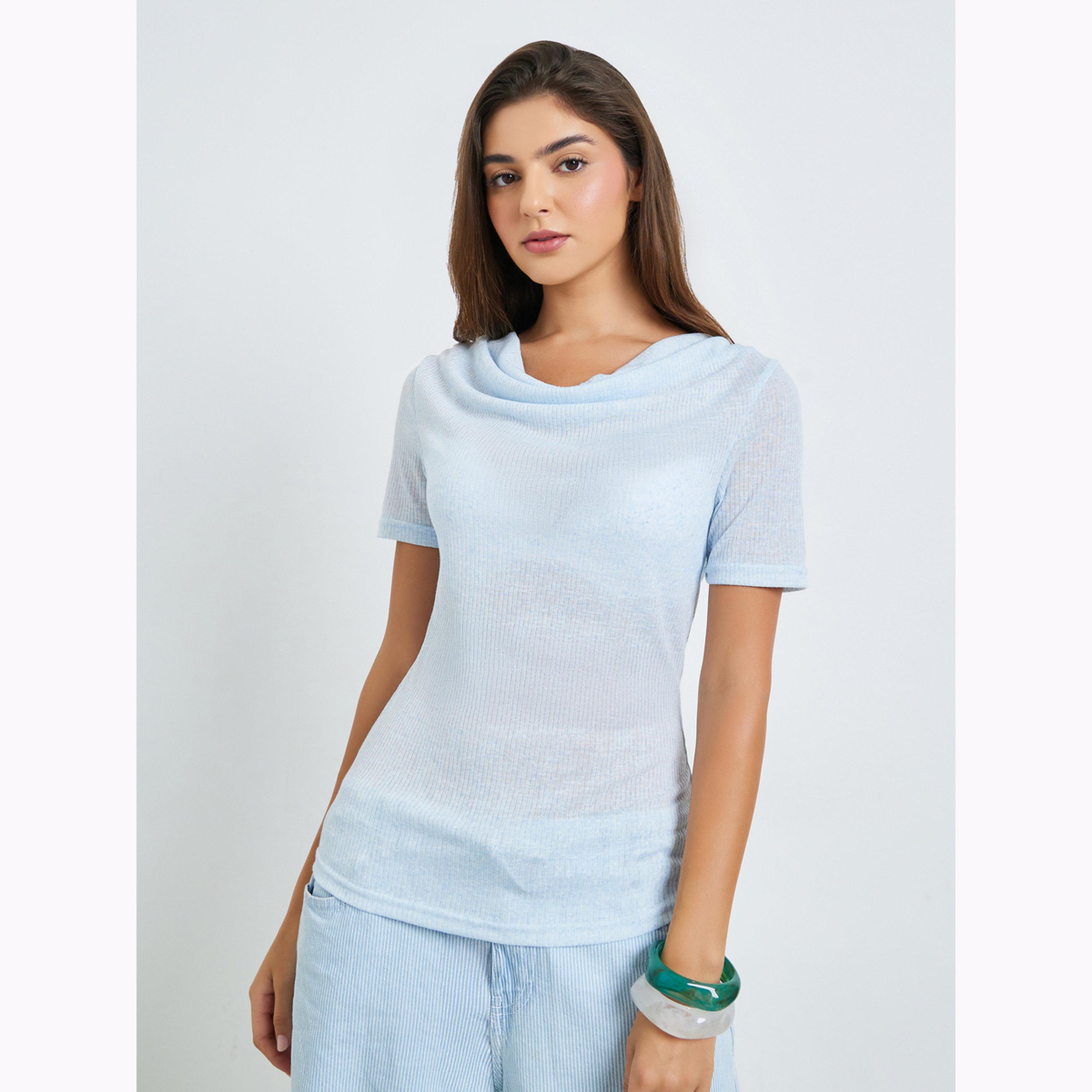 تيشيرت بمظهر الكتان وياقة درابيه وتفاصيل بارزة الملمس بلون أزرق-women-clothing-tshirts-image-3