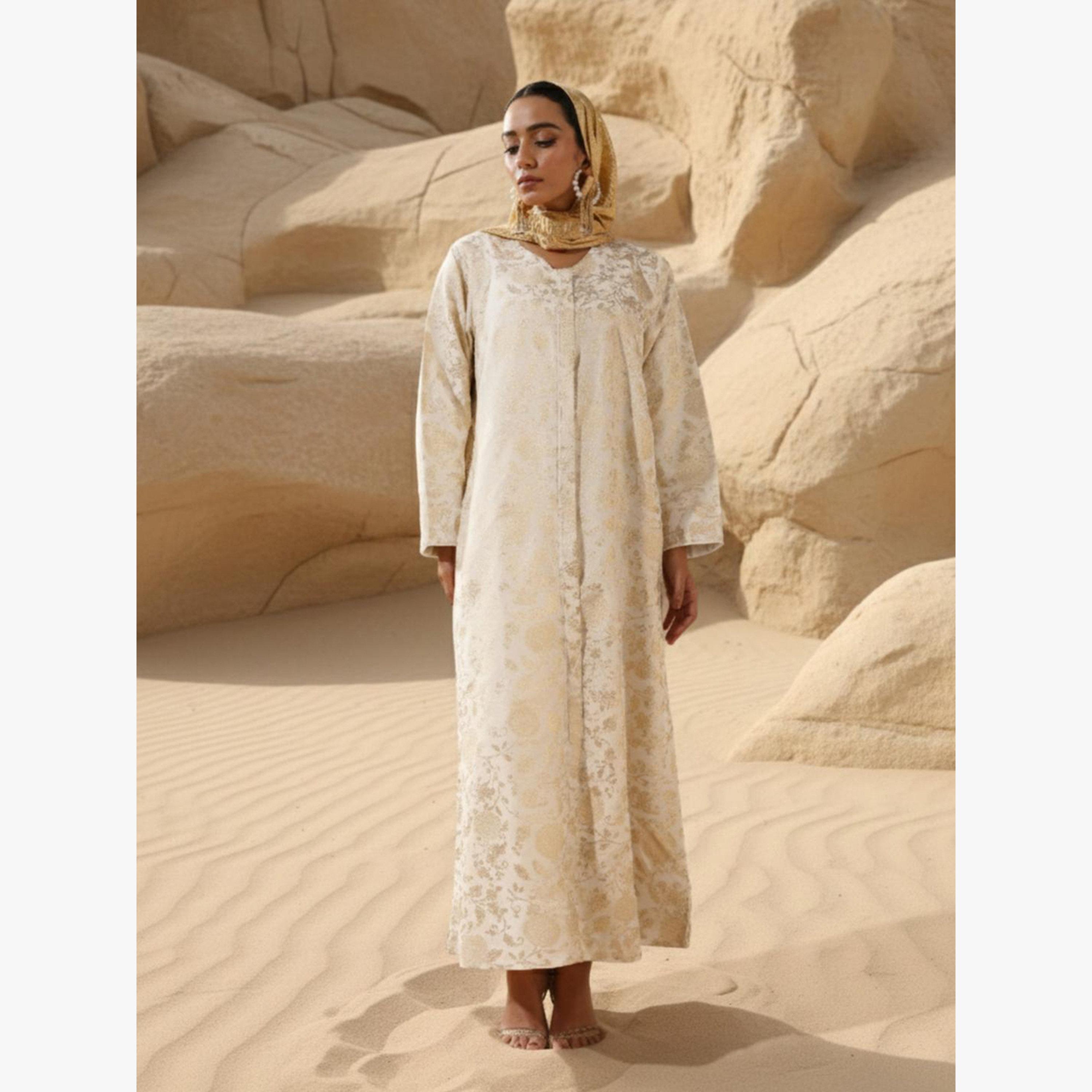 عباية بقصة مريحة وتفاصيل جاكار مع حجاب-women-arabicclothing-headscarf-hijab-image-1