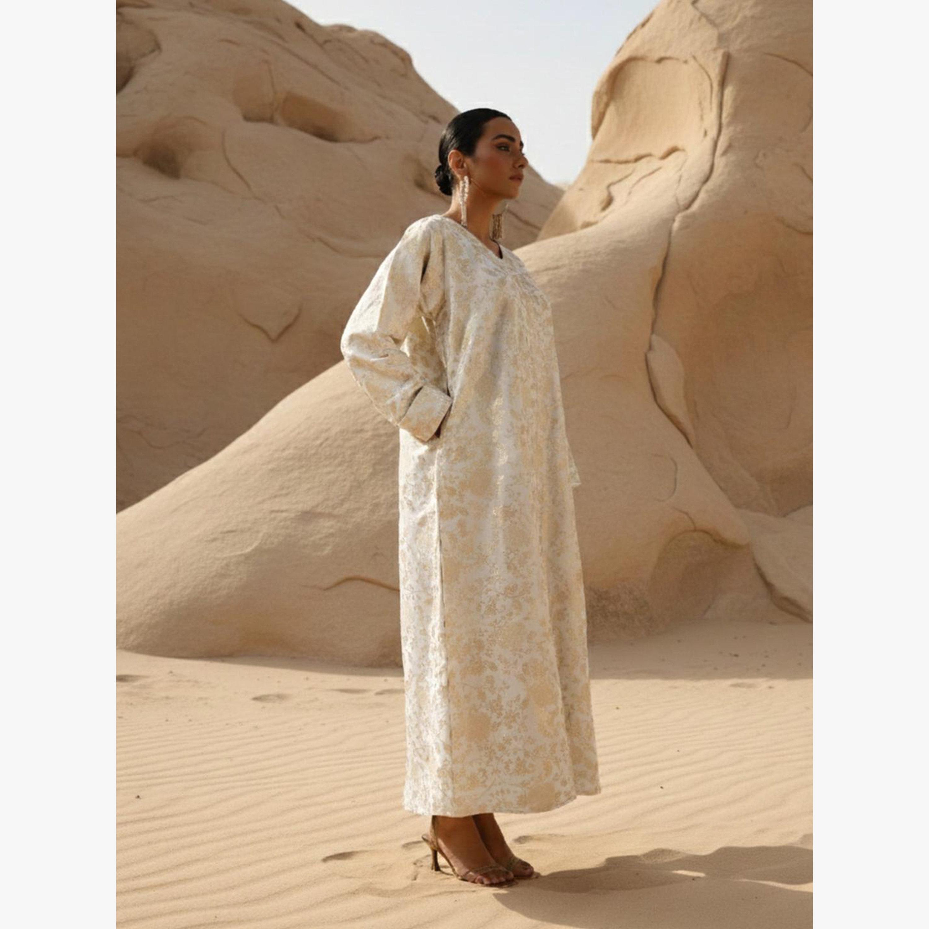 عباية بقصة مريحة وتفاصيل جاكار مع حجاب-women-arabicclothing-headscarf-hijab-image-3