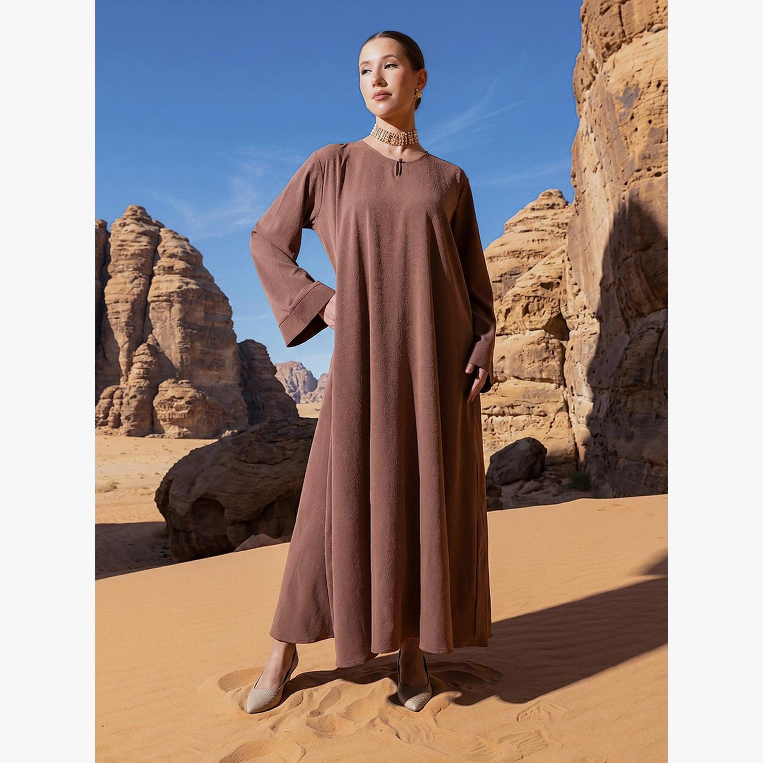 عباية جيورجيت بقصة عادية وحجاب منمق-women-arabicclothing-headscarf-hijab-image-1
