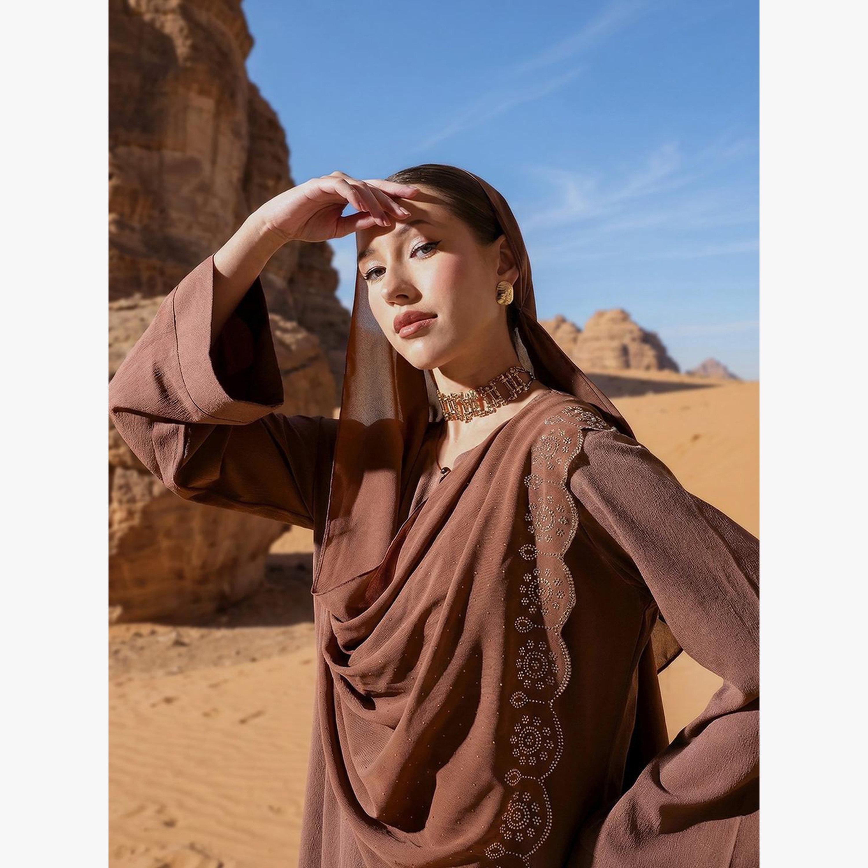 عباية جيورجيت بقصة عادية وحجاب منمق-women-arabicclothing-headscarf-hijab-image-2