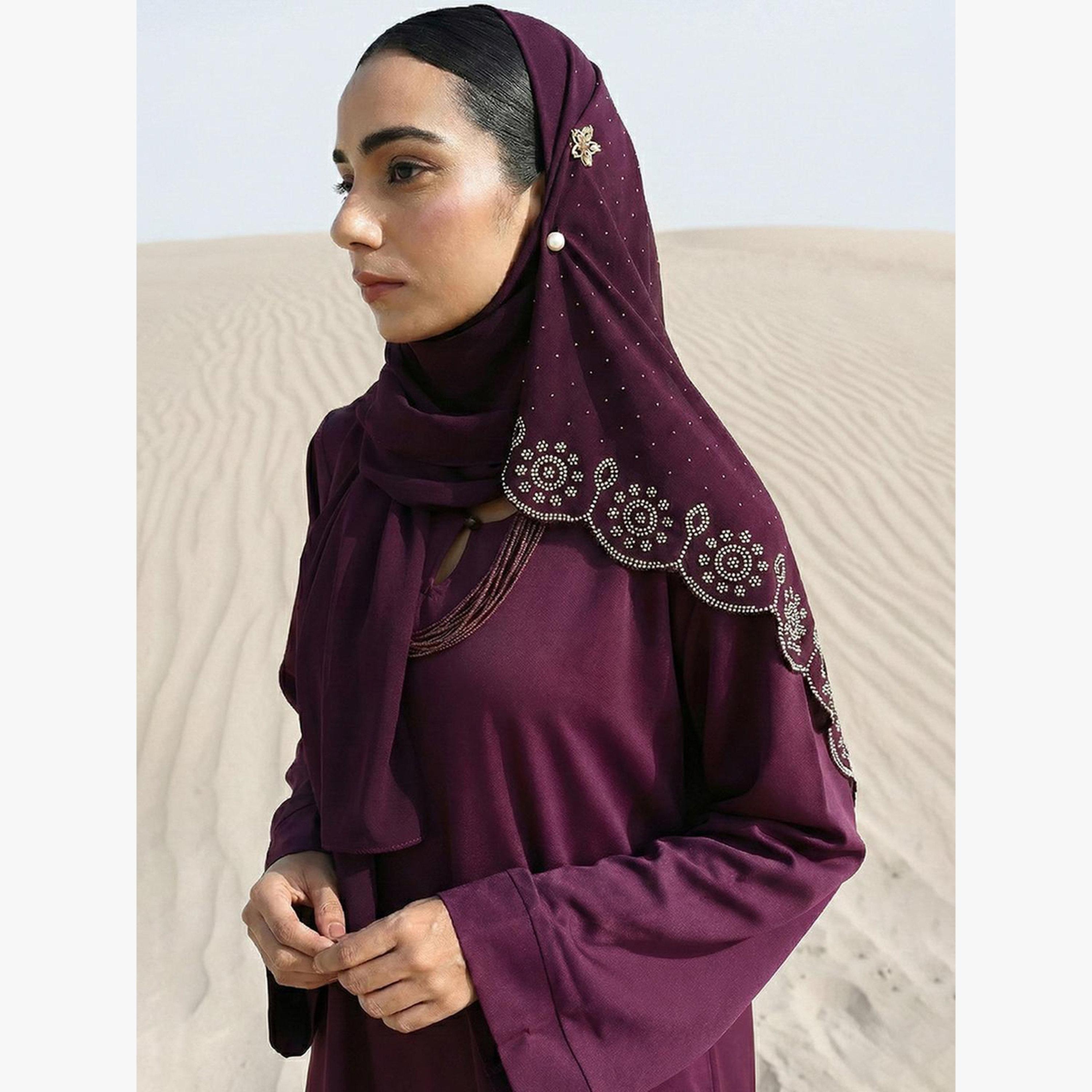 عباية جيورجيت بقصة عادية وحجاب منمق-women-arabicclothing-headscarf-hijab-image-2