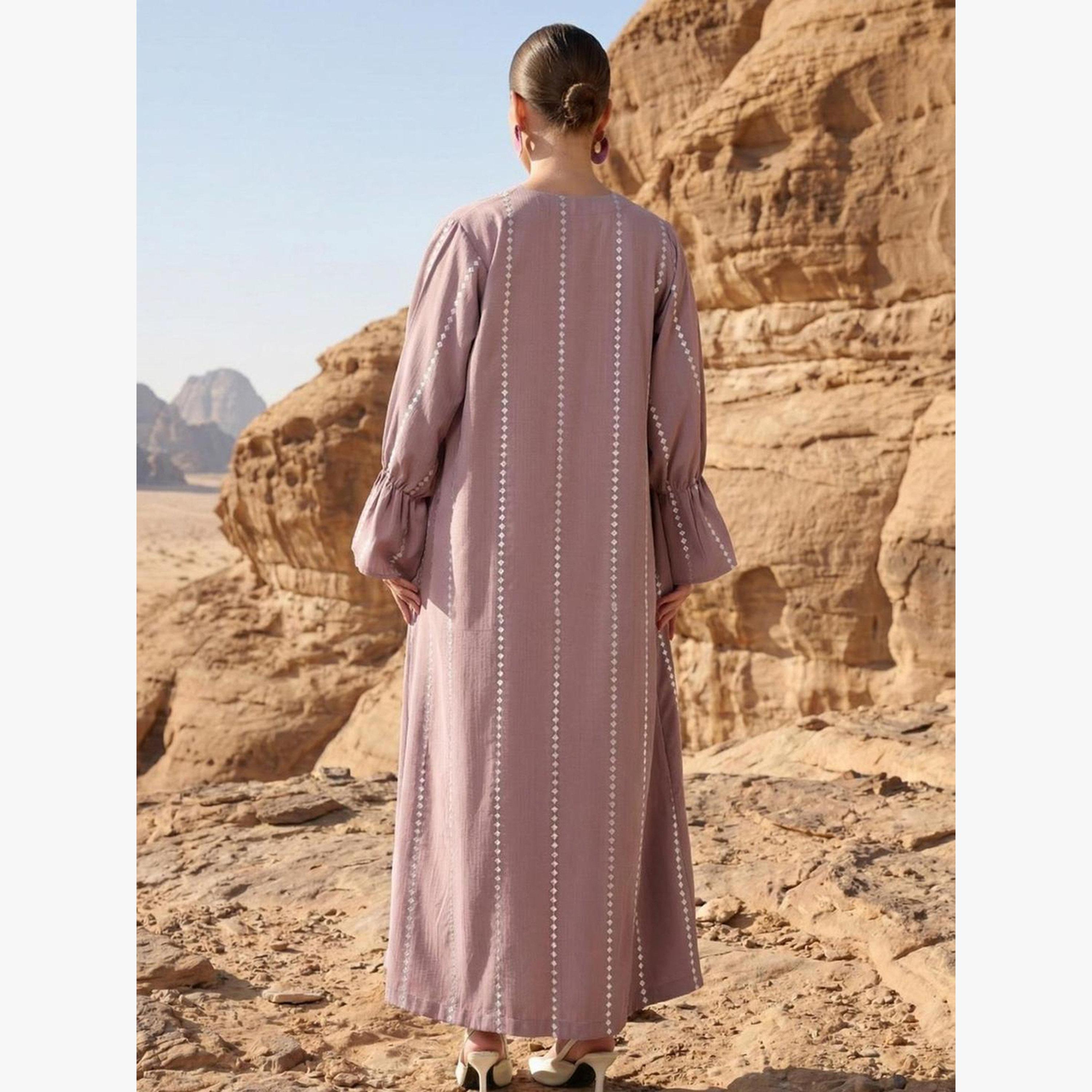 عباية قطن بقصة مريحة وتفاصيل مُجعدة مع حجاب-women-arabicclothing-headscarf-hijab-image-5