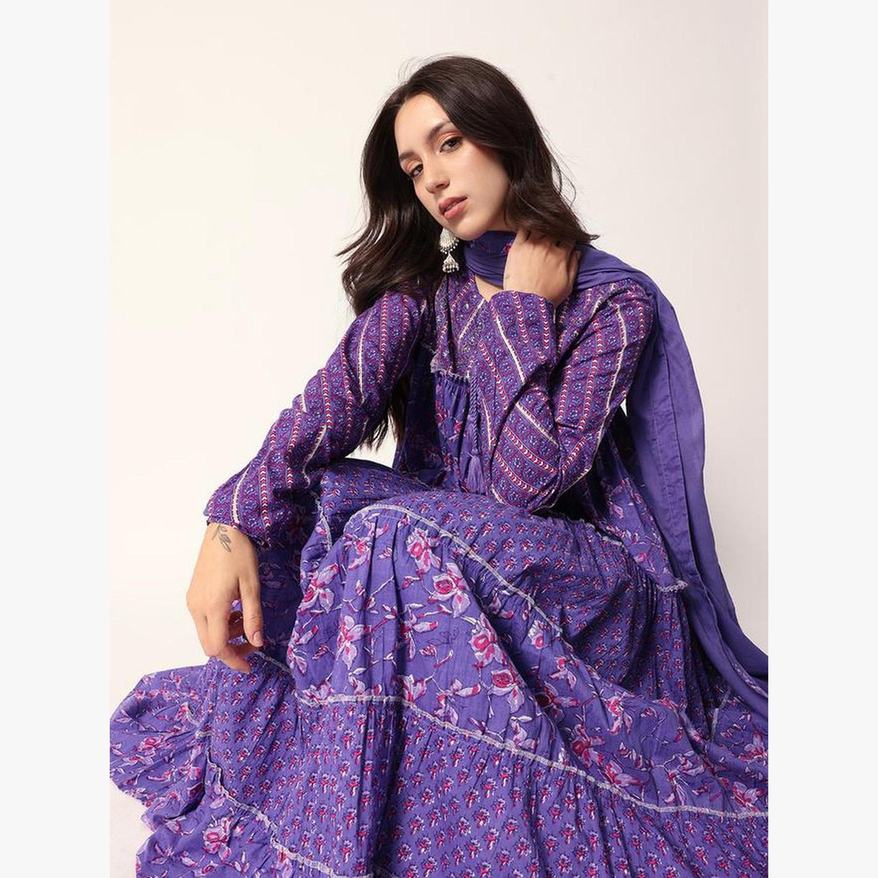 مجموعة من 3 كورتا بطبعة زهور وبنطال مع دوباتا-women-clothing-ethnicwear-kurtasets-image-2