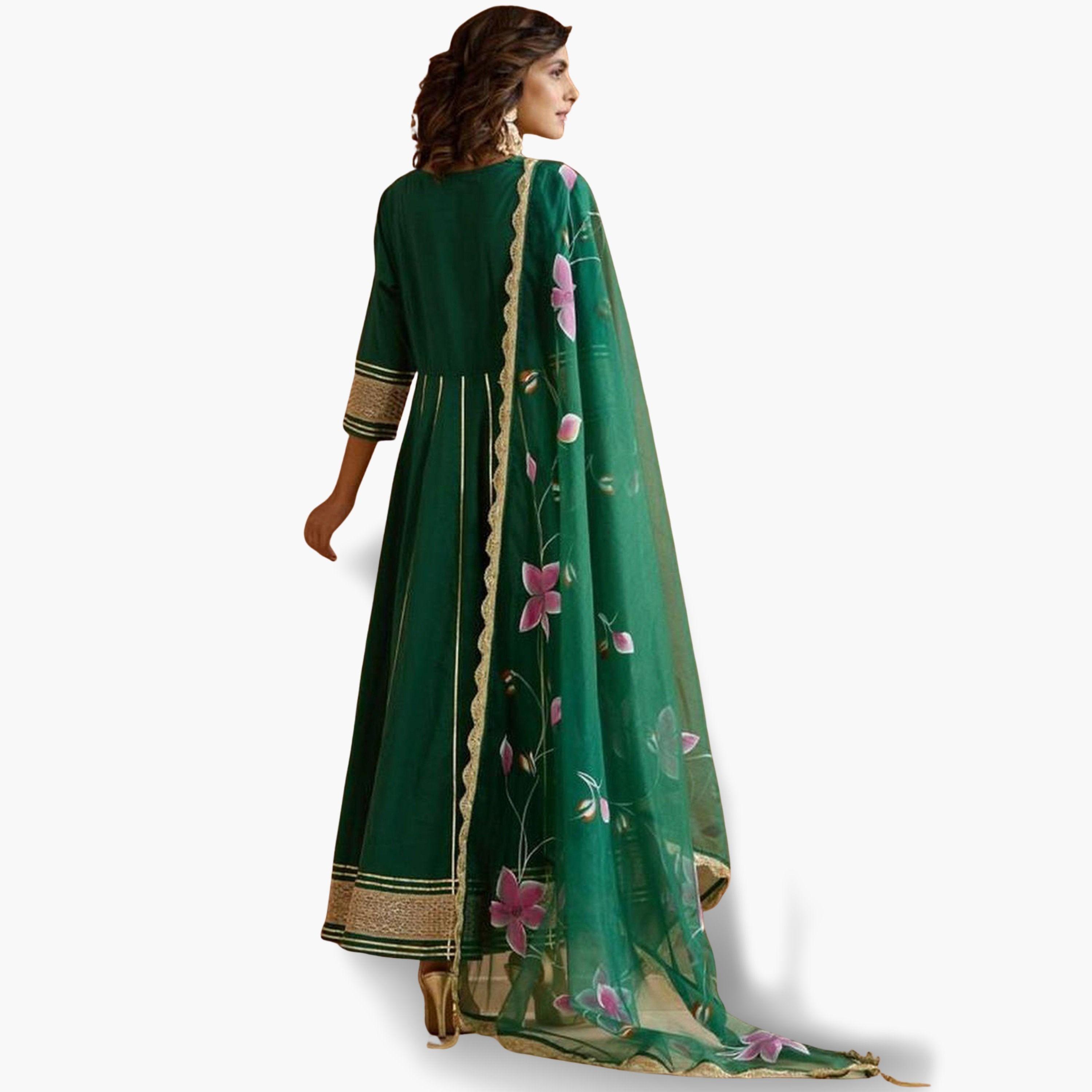 مجموعة من 3 كورتا مُطرّزة بزخارف زاري وبنطال مع دوباتا-women-clothing-ethnicwear-kurtasets-image-3