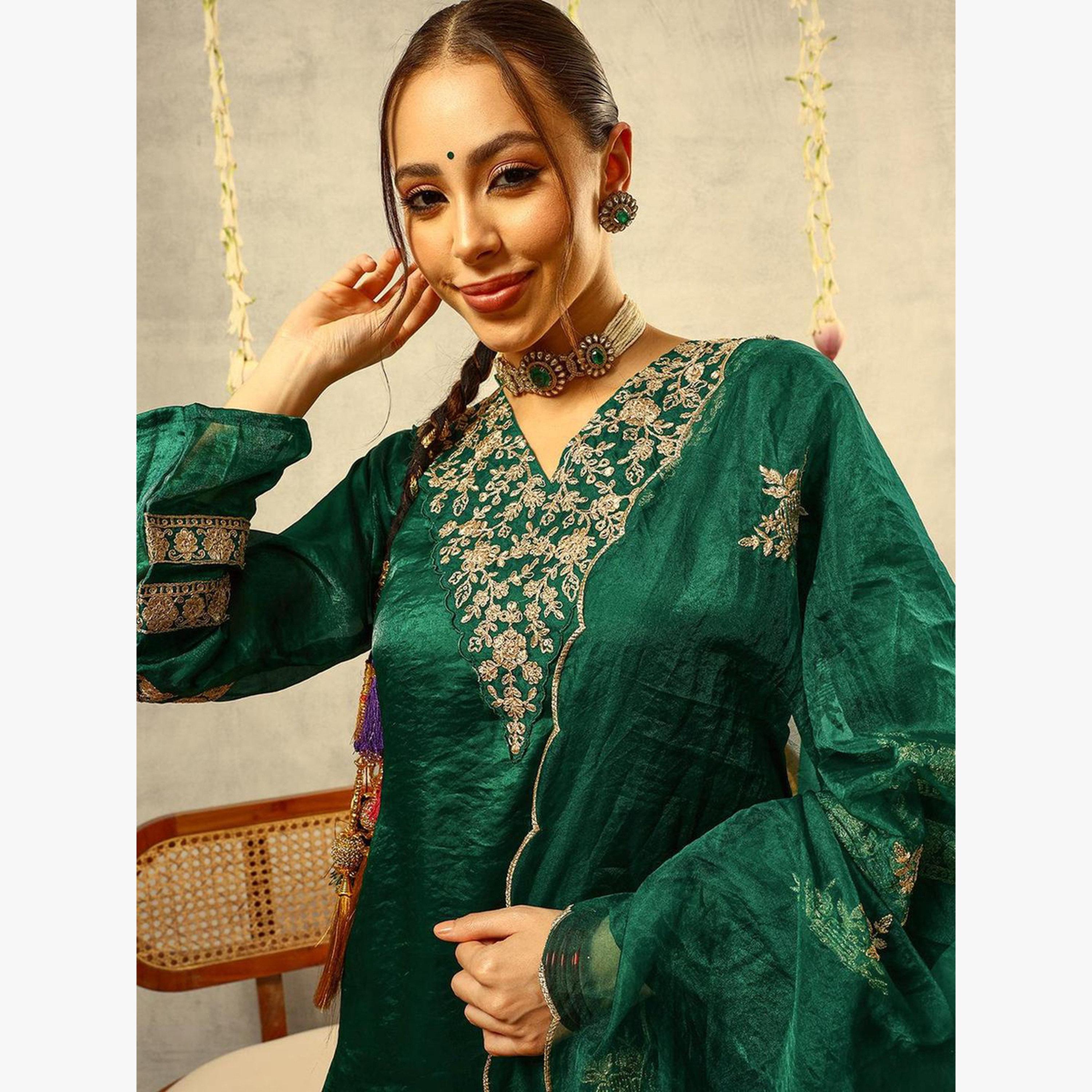 مجموعة من 3 كورتا مُطرّزة بزخارف زاري وبنطال مع دوباتا-women-clothing-ethnicwear-kurtasets-image-2