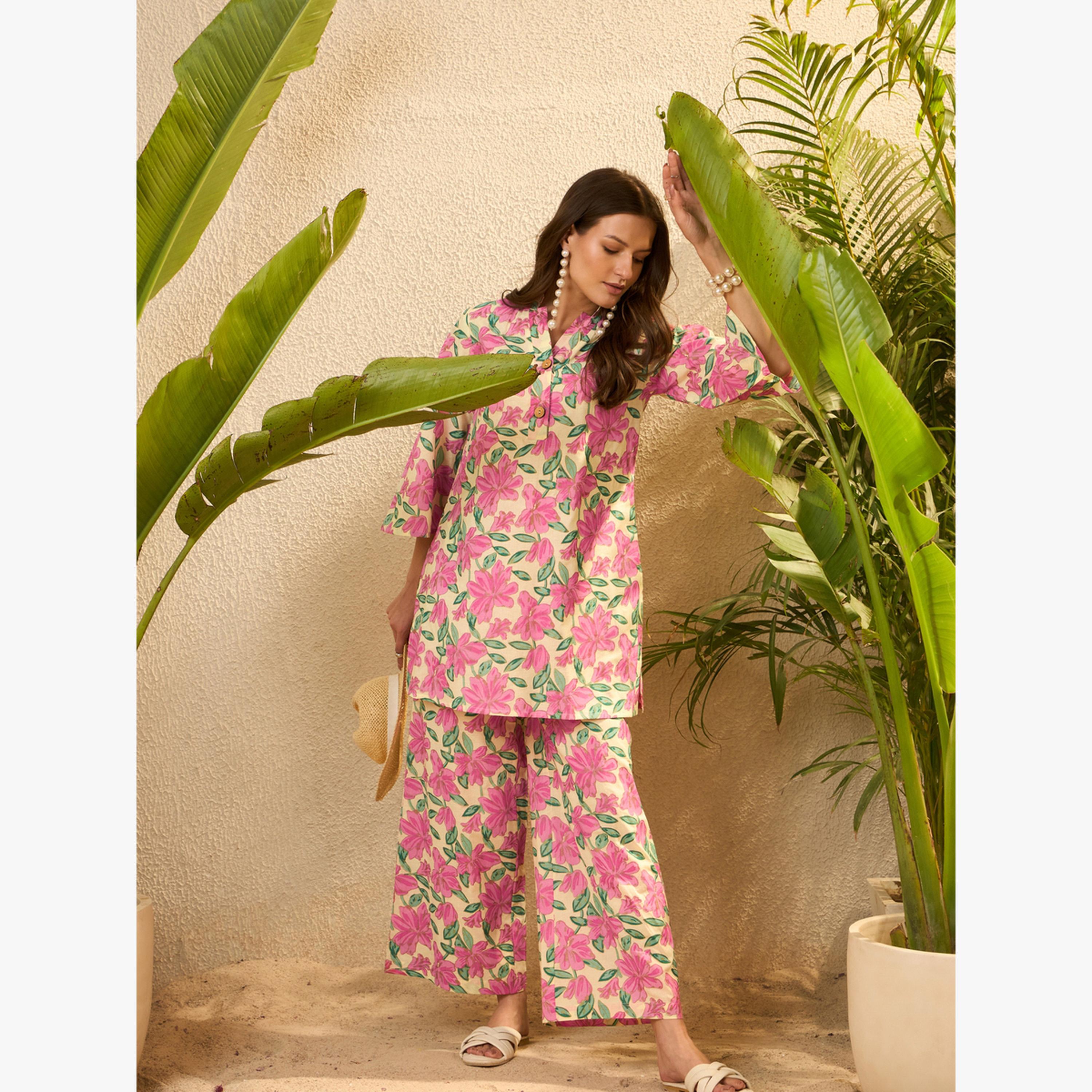 طقم منسق من بنطال وكورتي قطن خالص مطبوع-women-clothing-coordsets-image-4